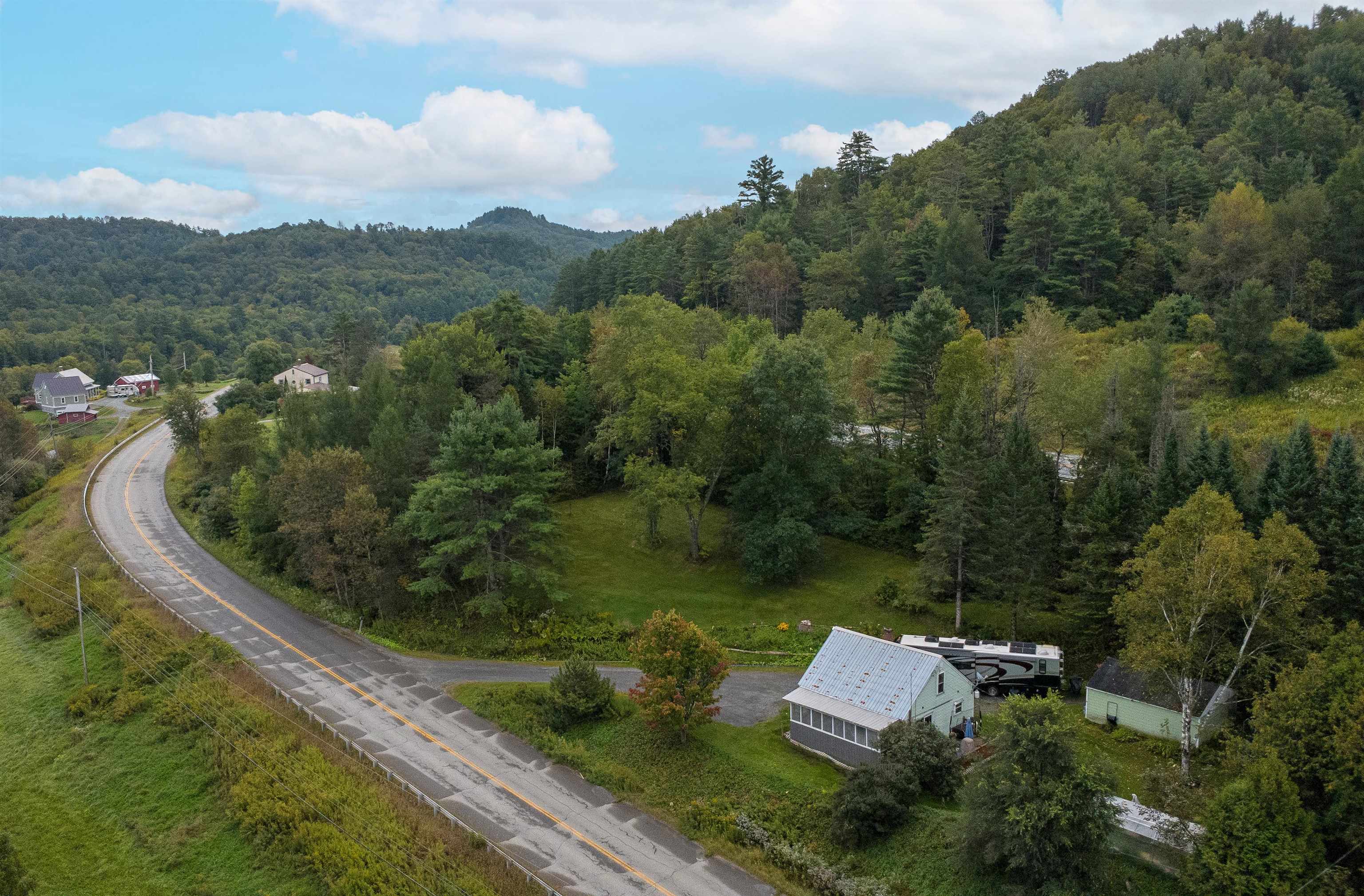 main property photo 32