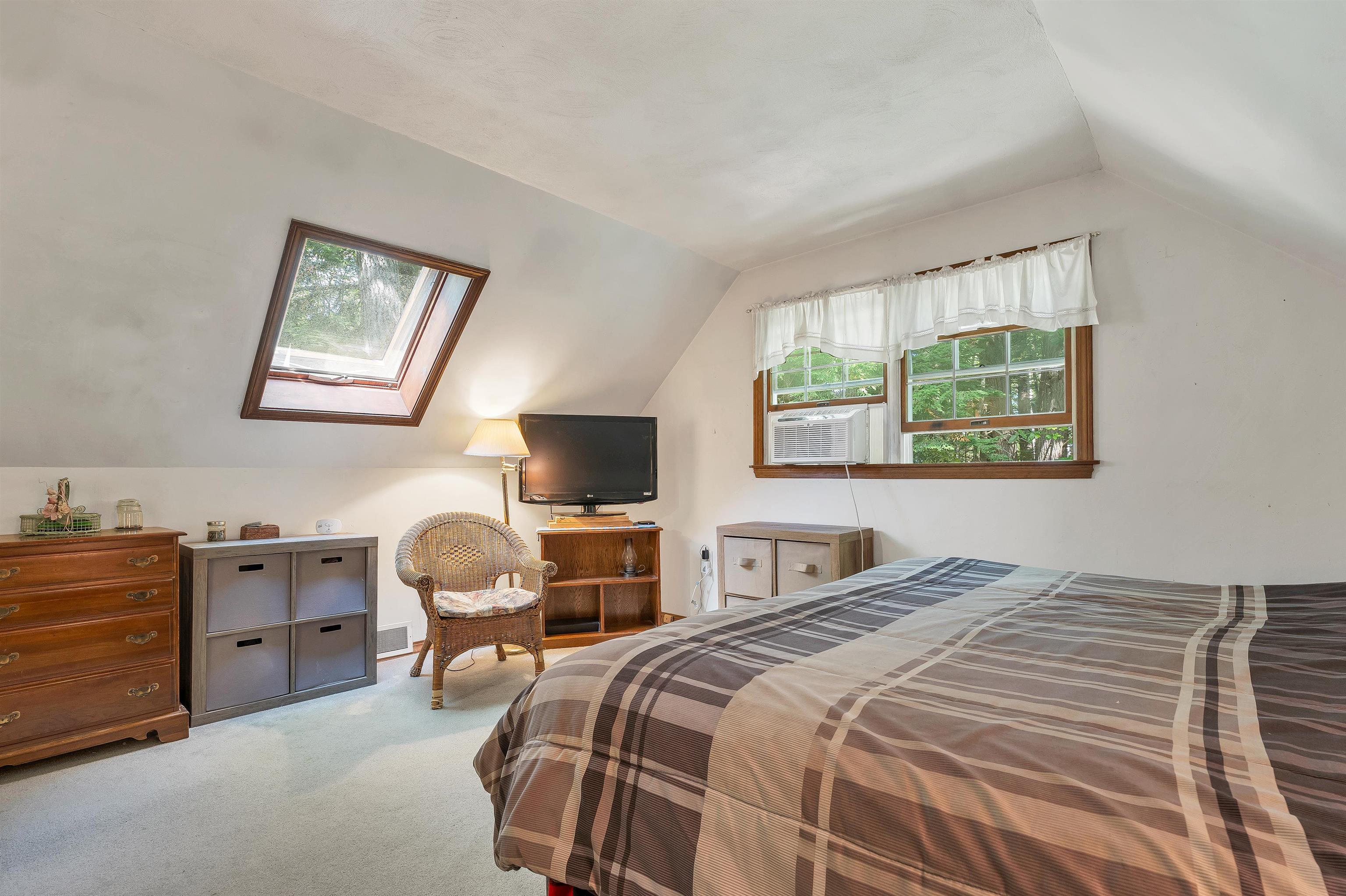 main property photo 39