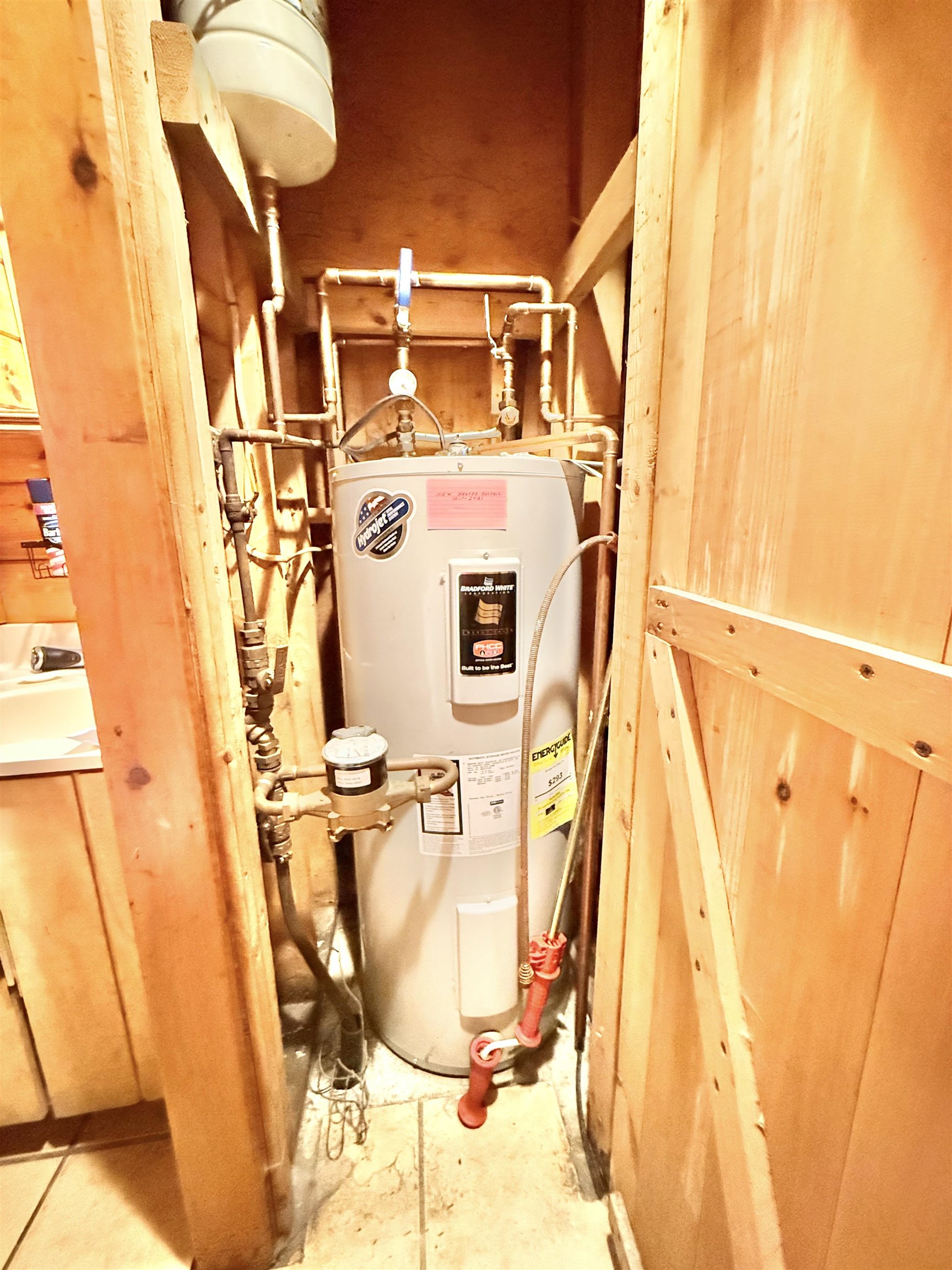 main property photo 15