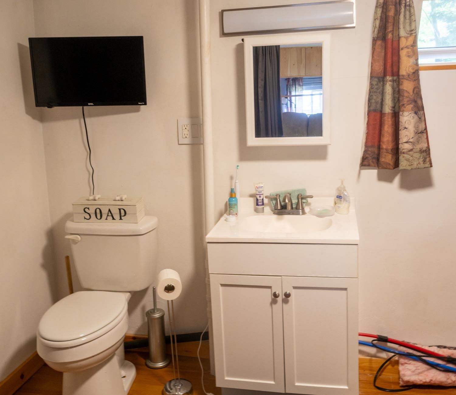 main property photo 12