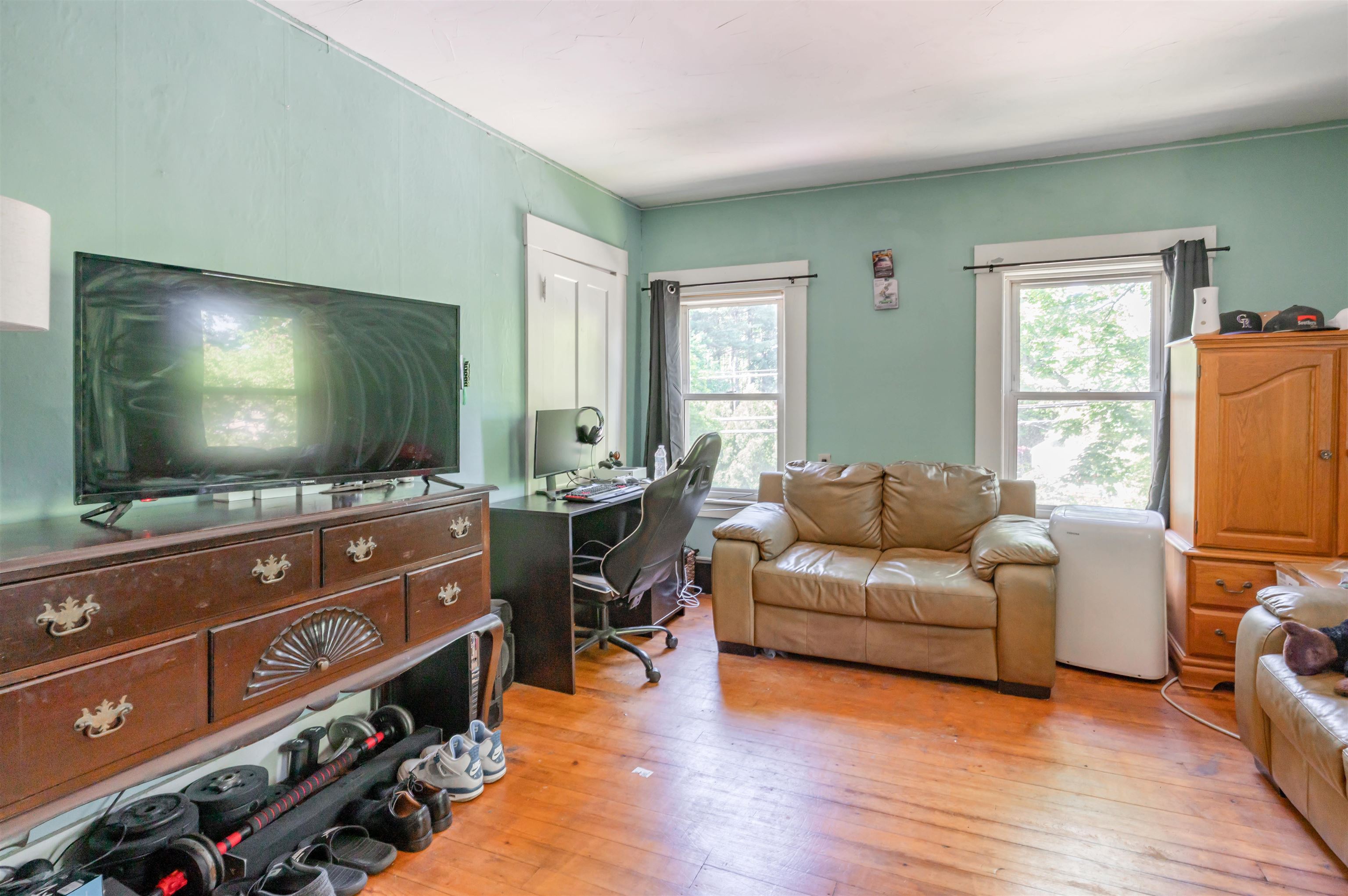 main property photo 25
