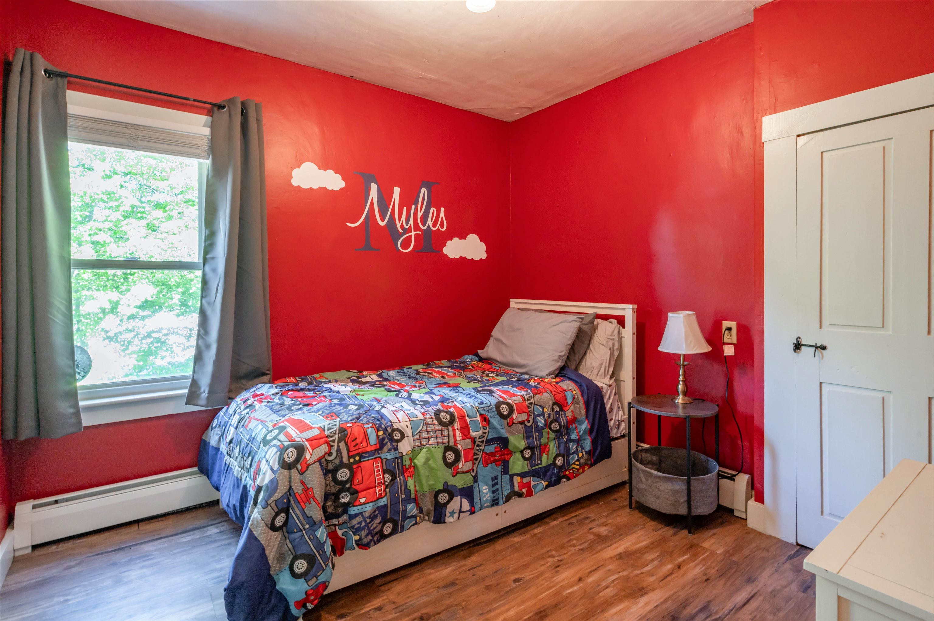 main property photo 9