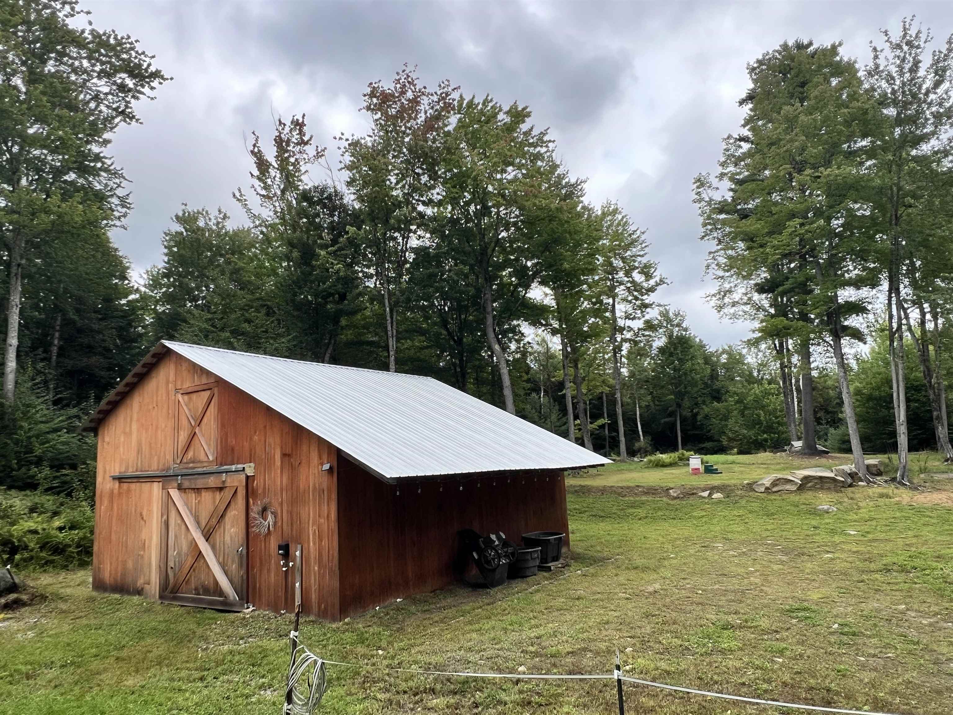main property photo 45