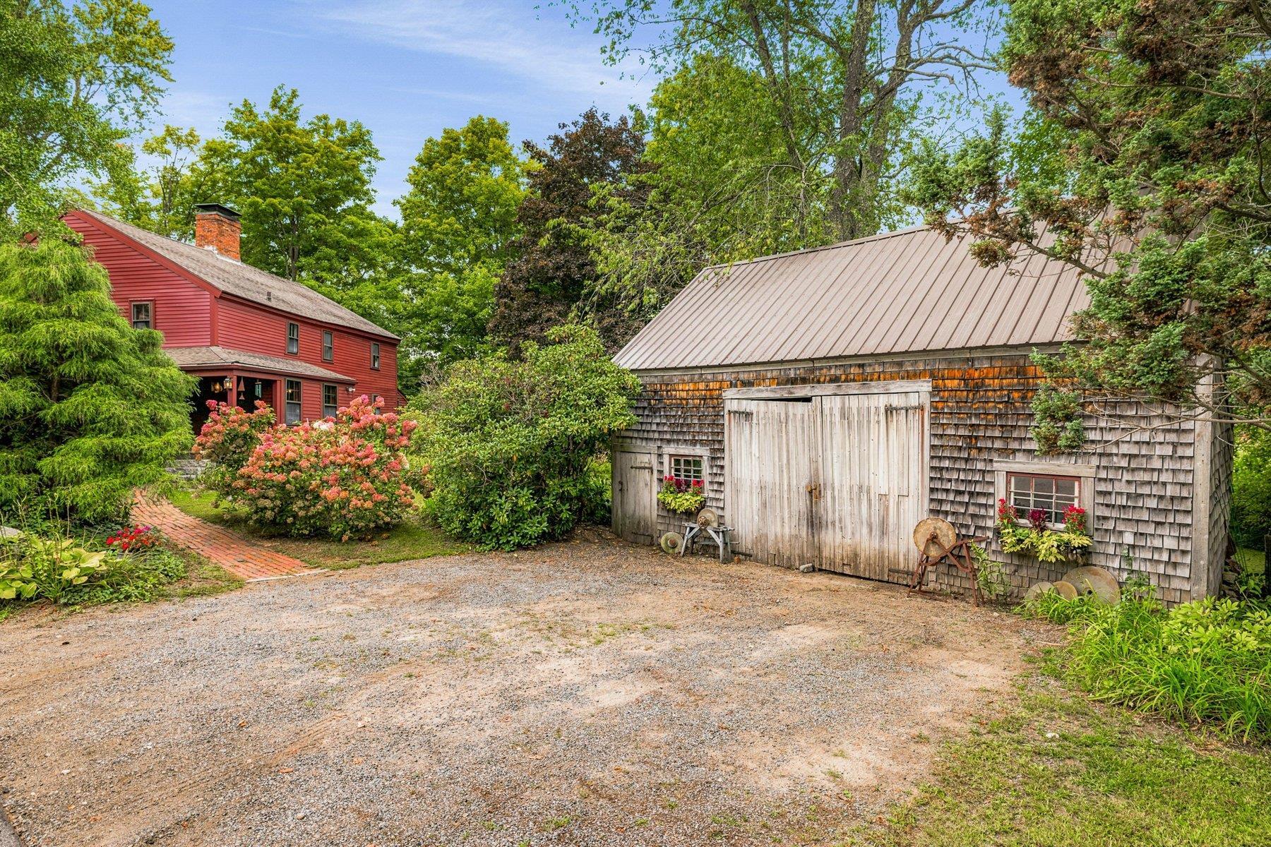 main property photo 46