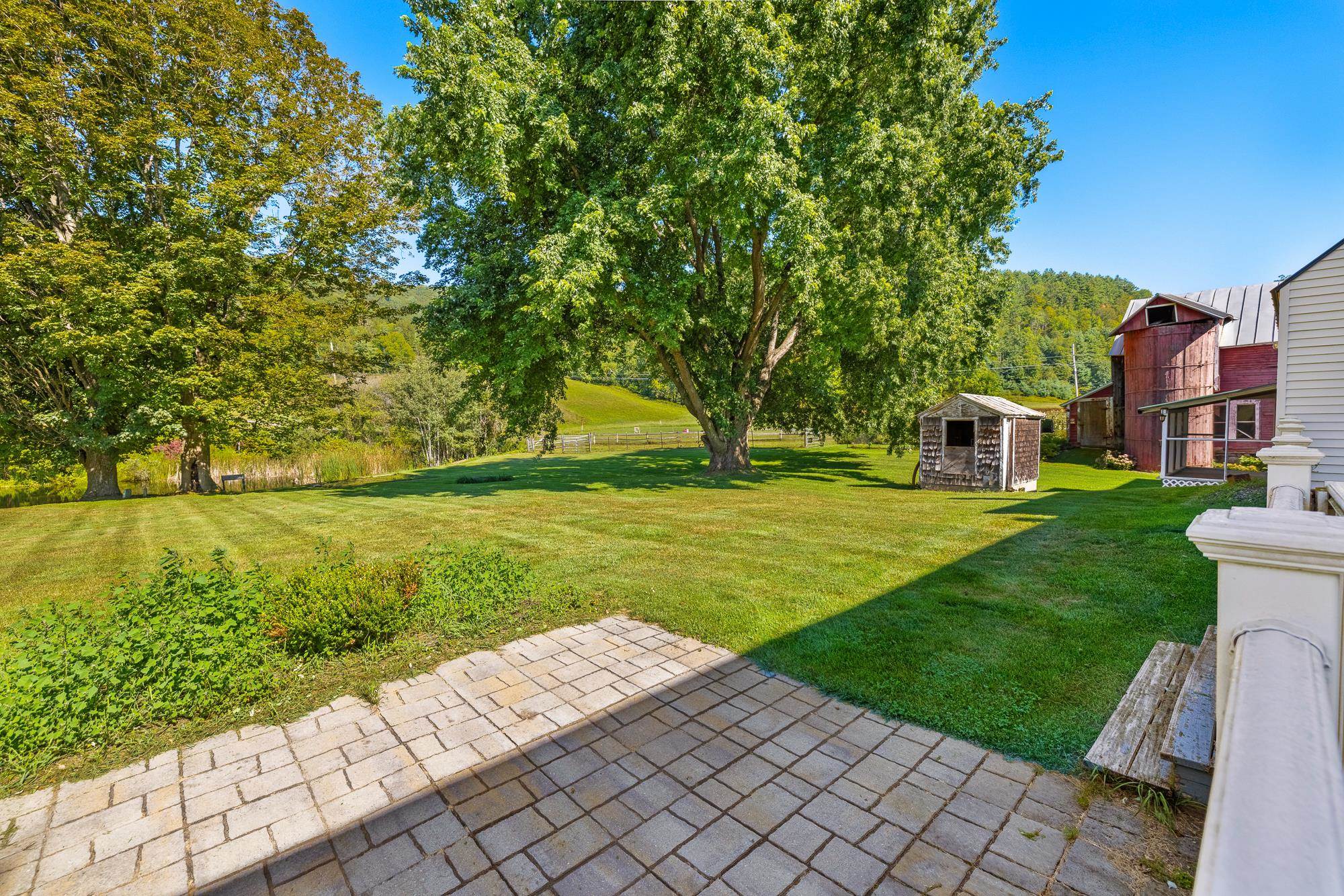 main property photo 36