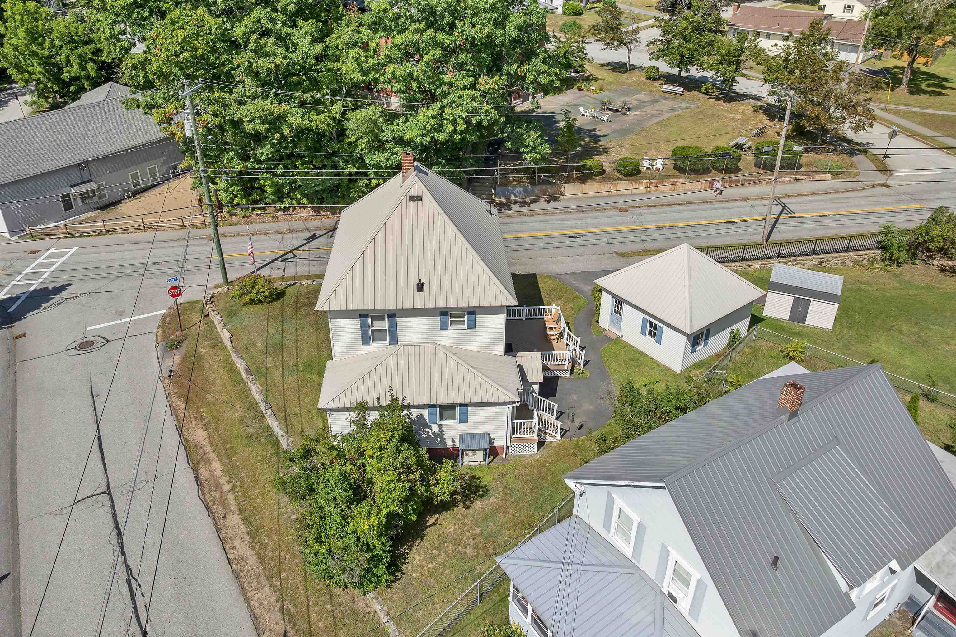 main property photo 26