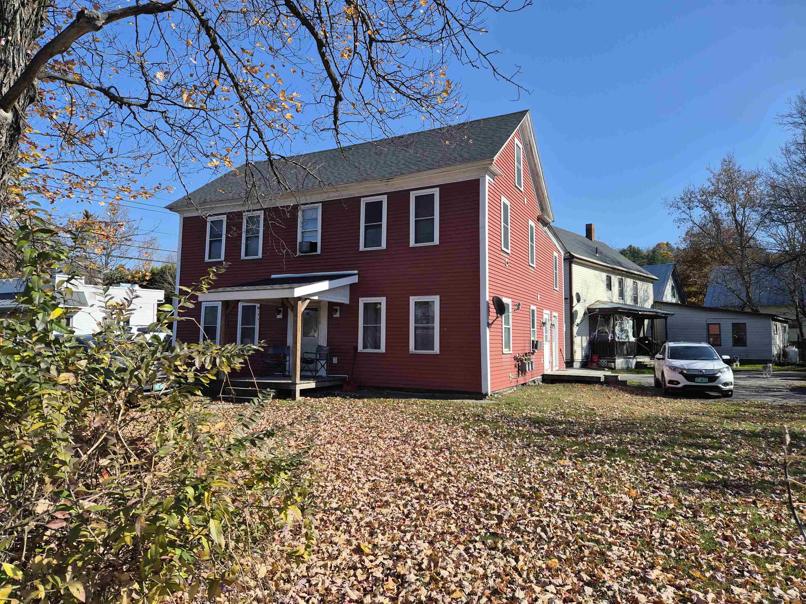 main property photo 28