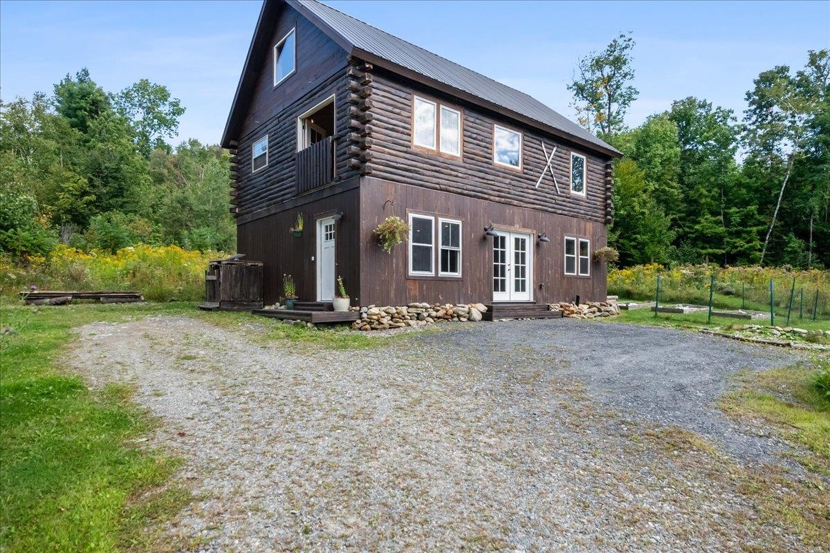 main property photo 36