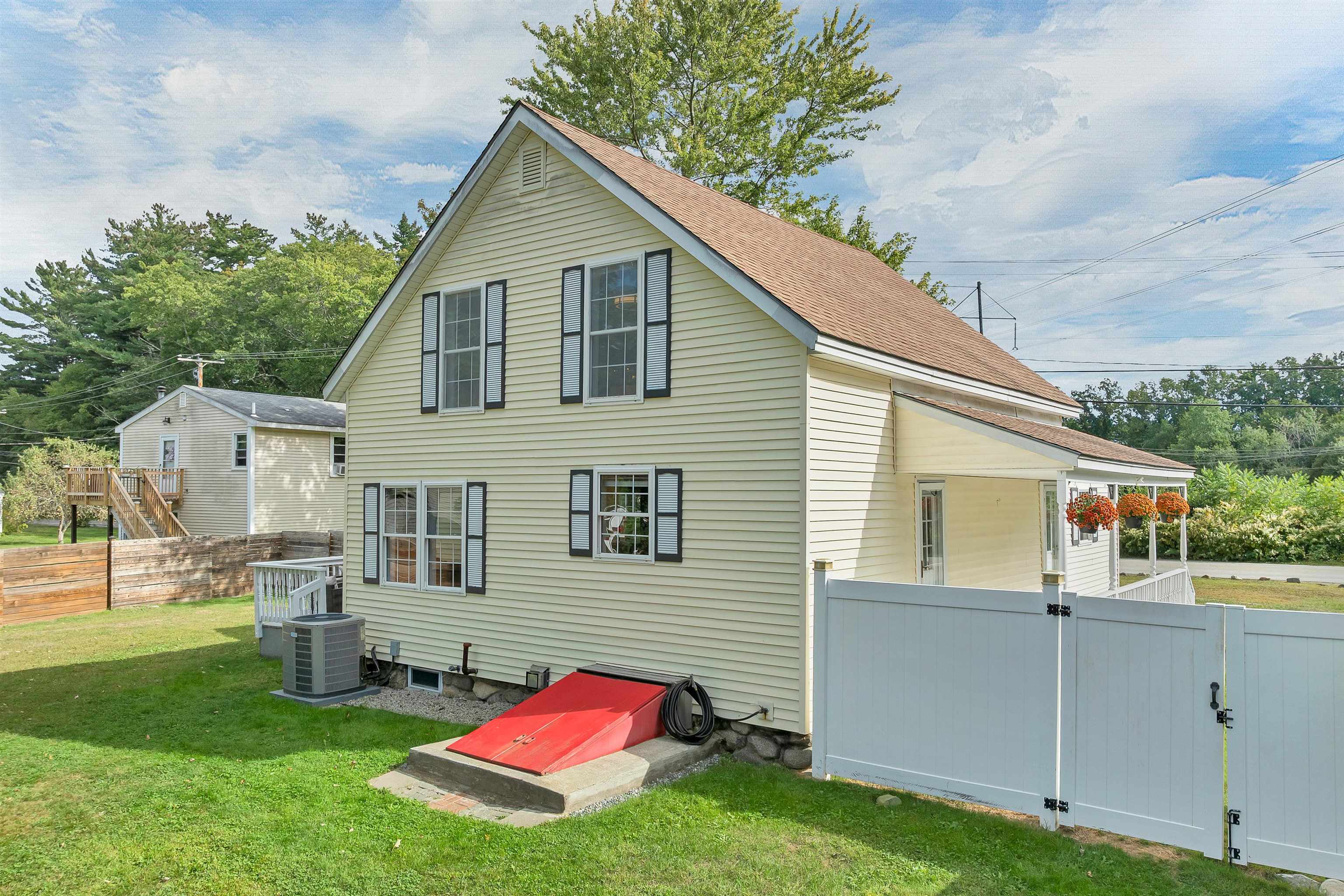 main property photo 33