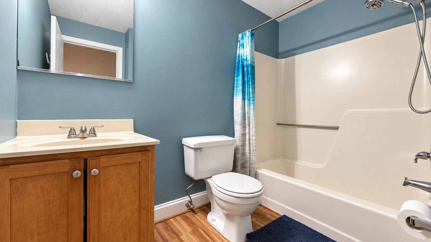 main property photo 17