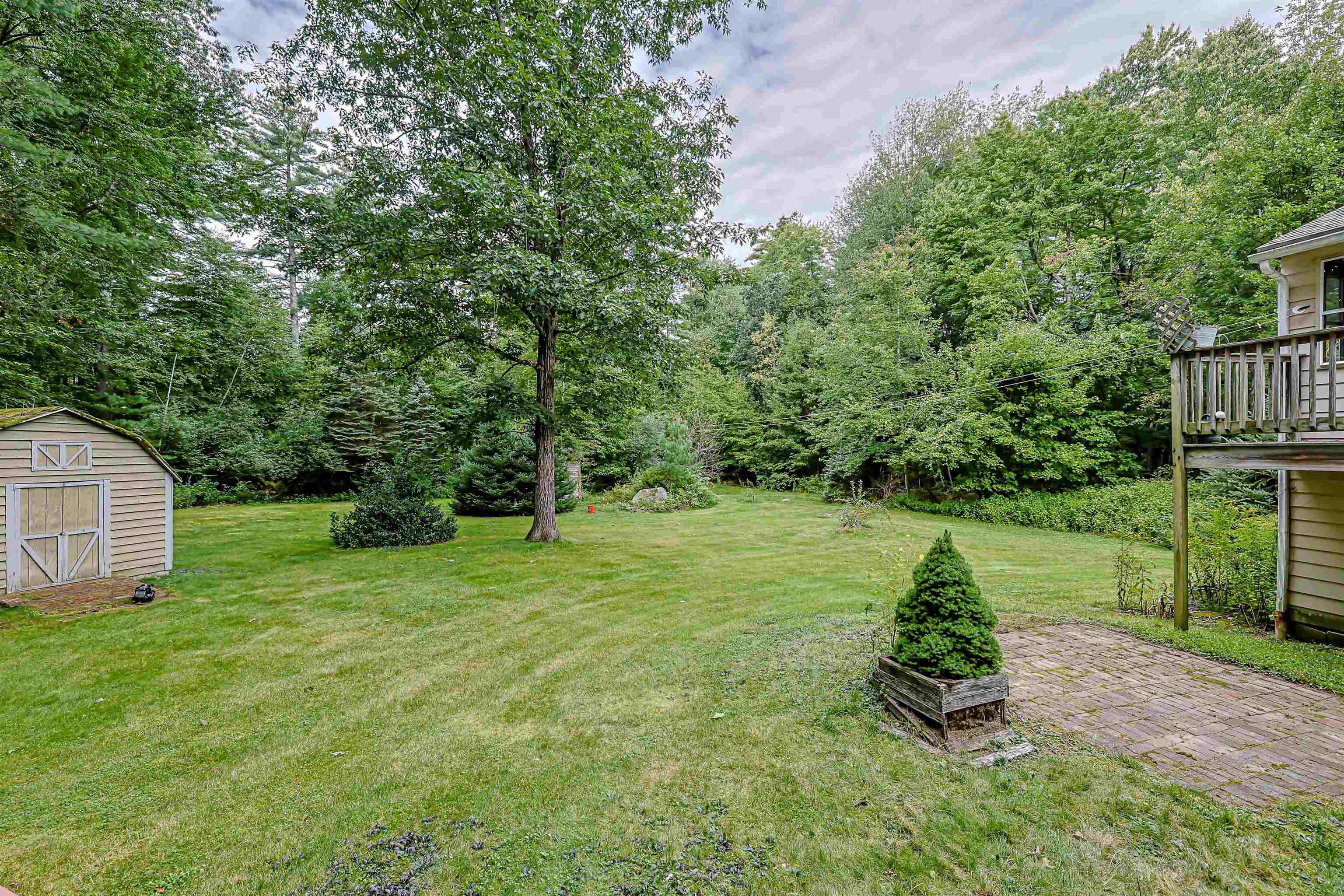 main property photo 30