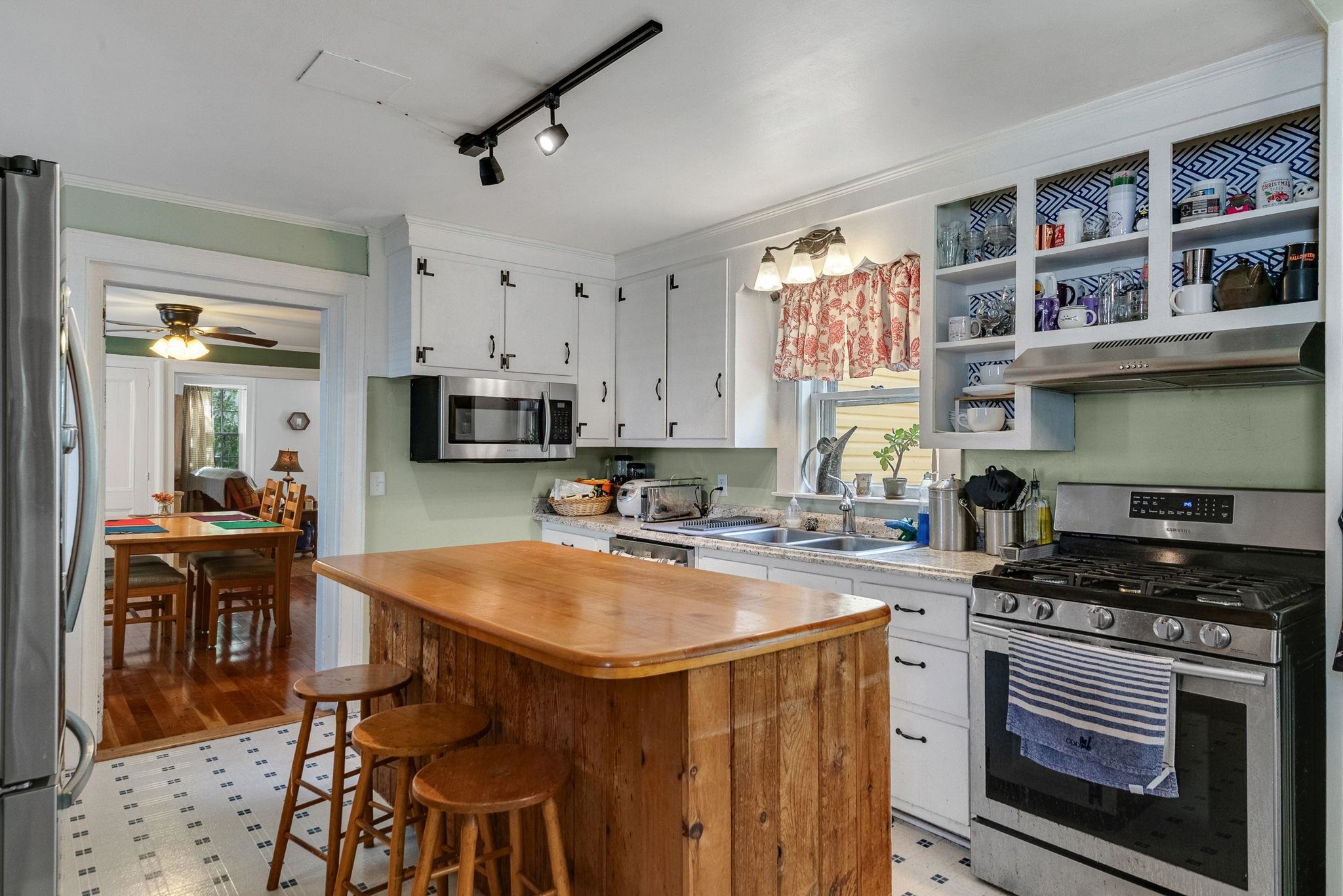 main property photo 21