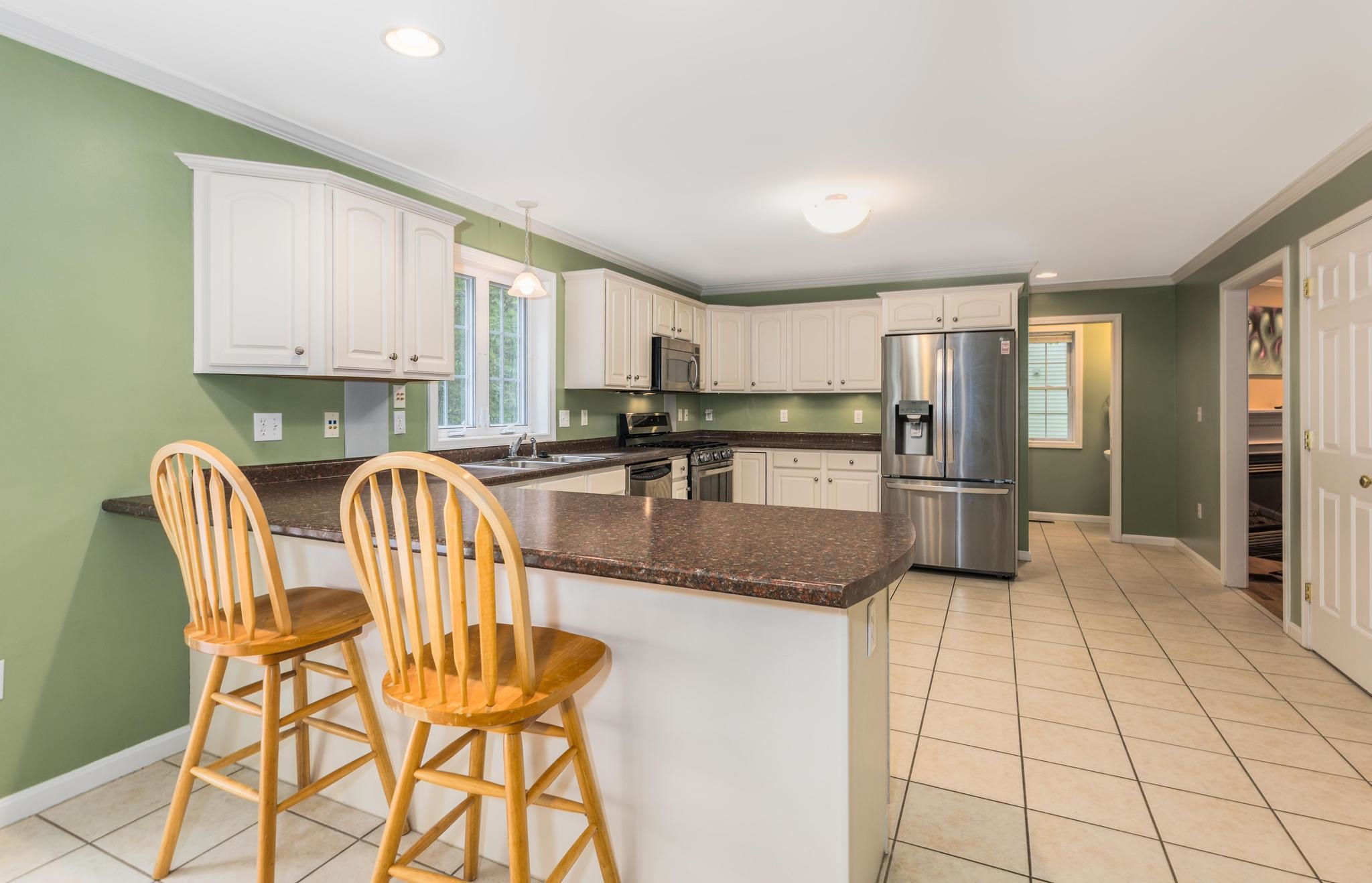 main property photo 9