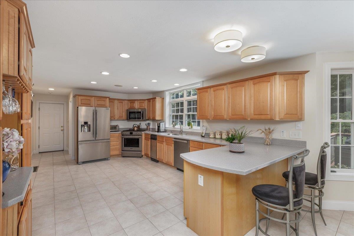 main property photo 14