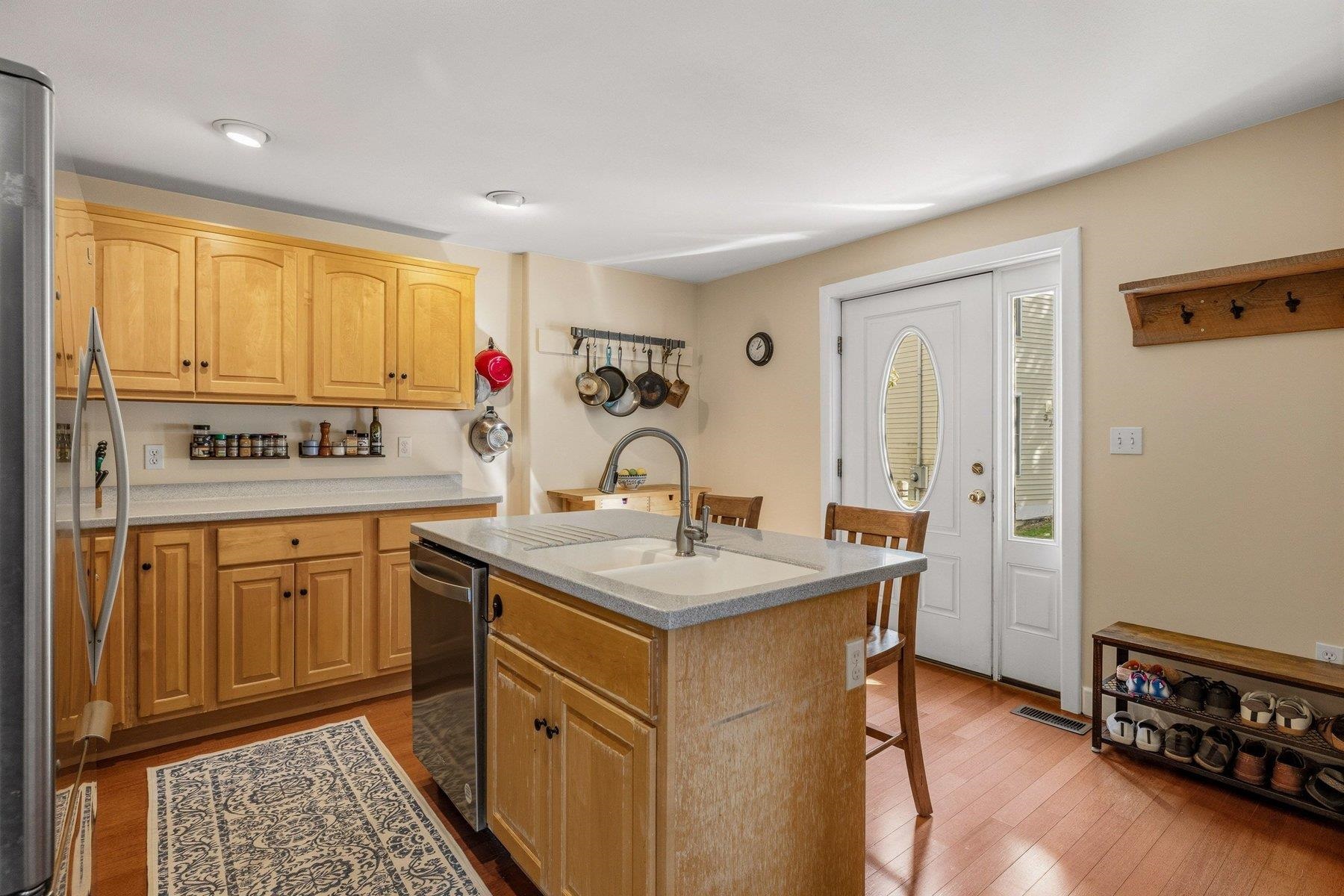 main property photo 9