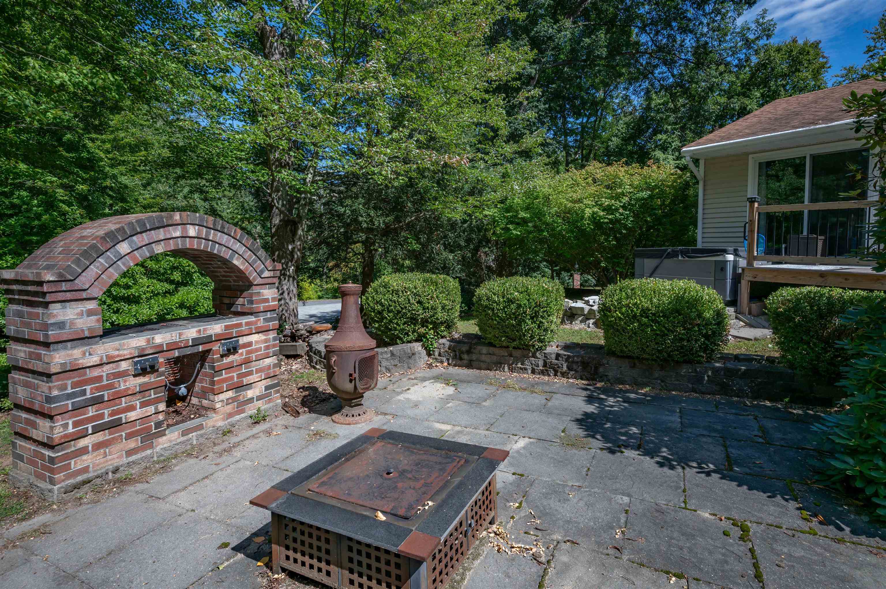 main property photo 20