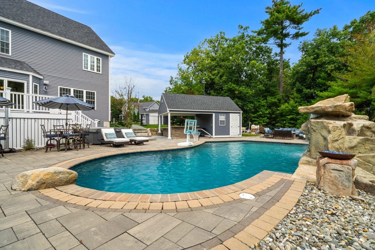 main property photo 44
