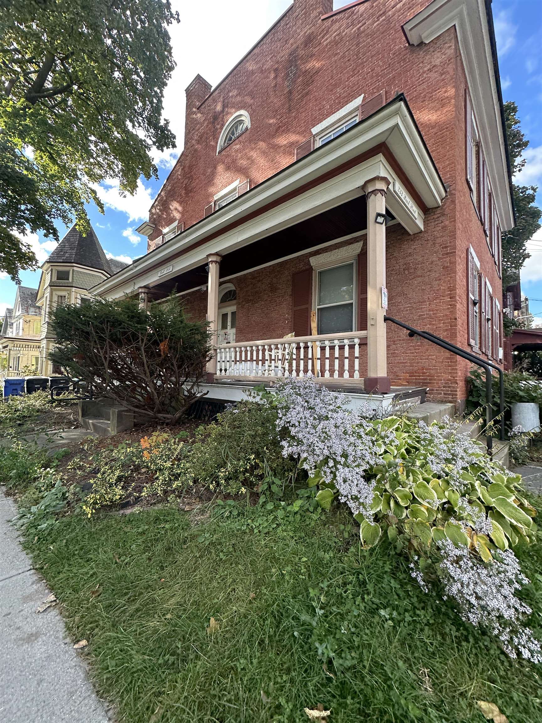 main property photo 18