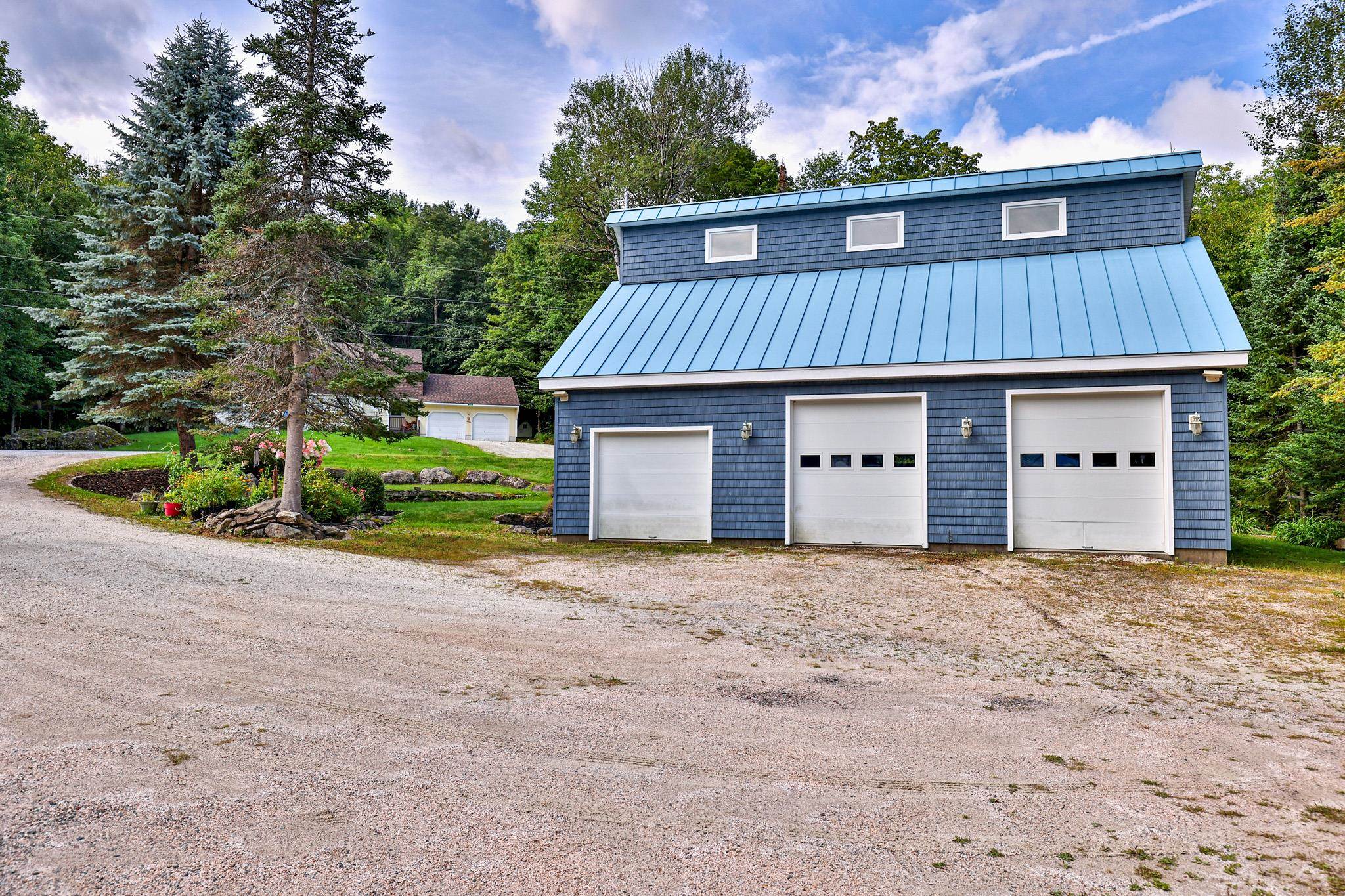 main property photo 46
