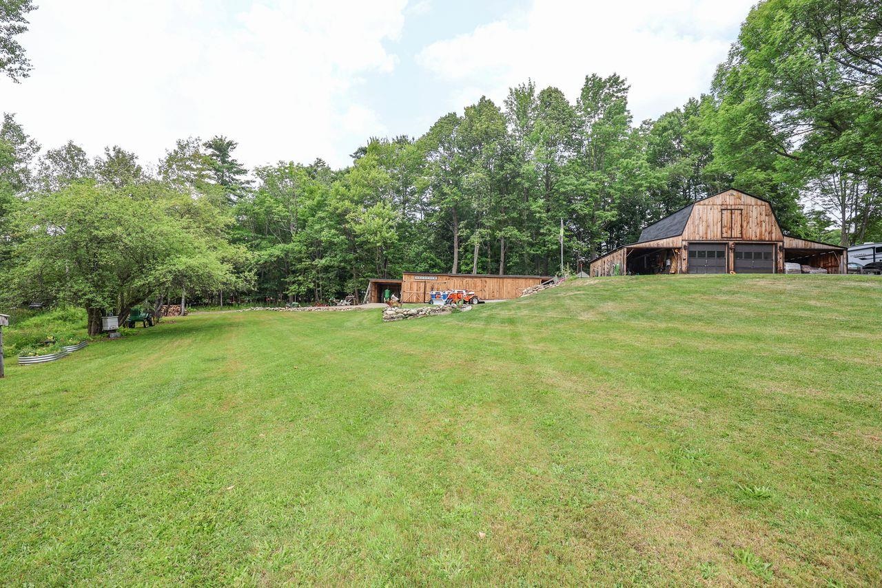 main property photo 12
