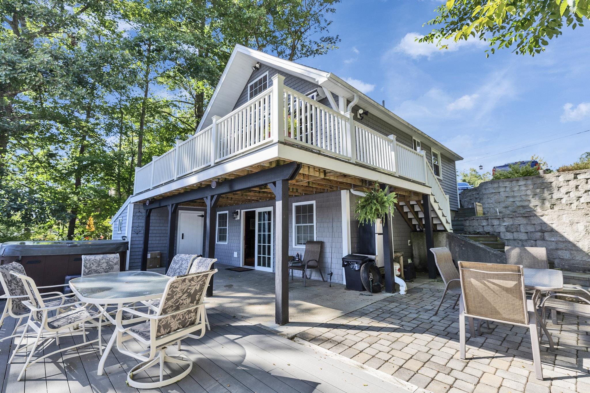 main property photo 17