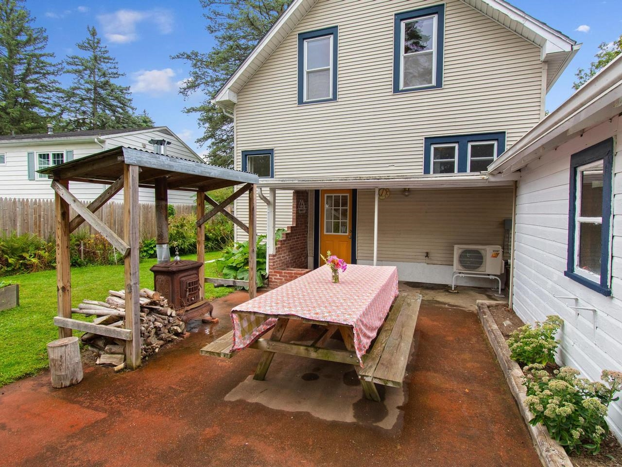 main property photo 47