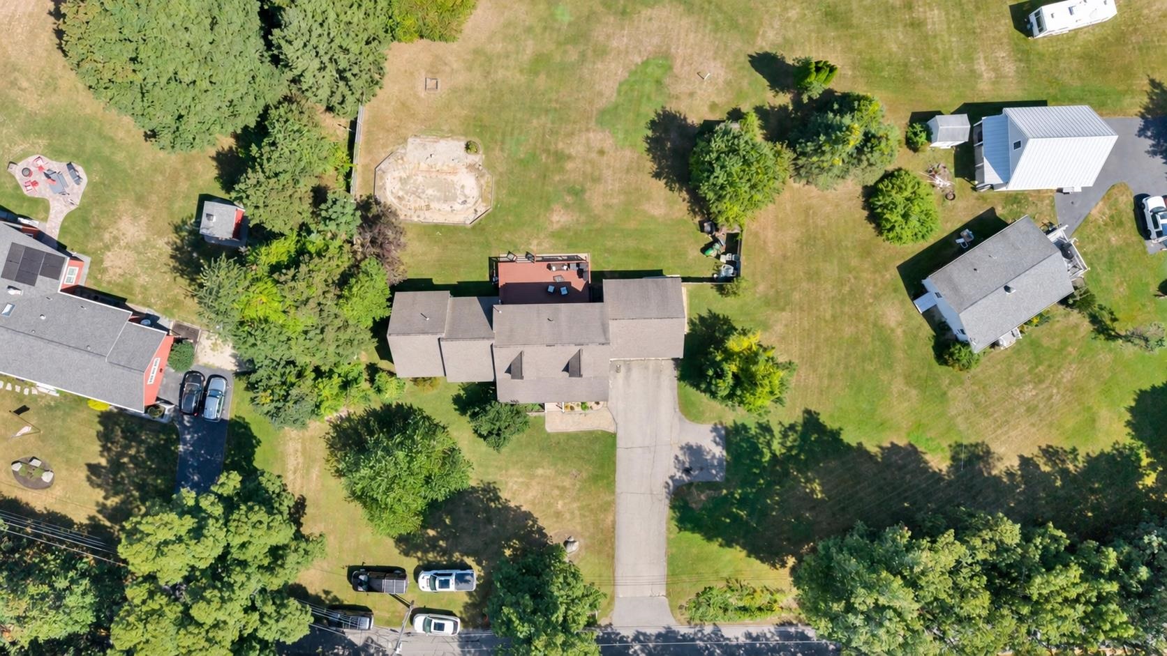 main property photo 34