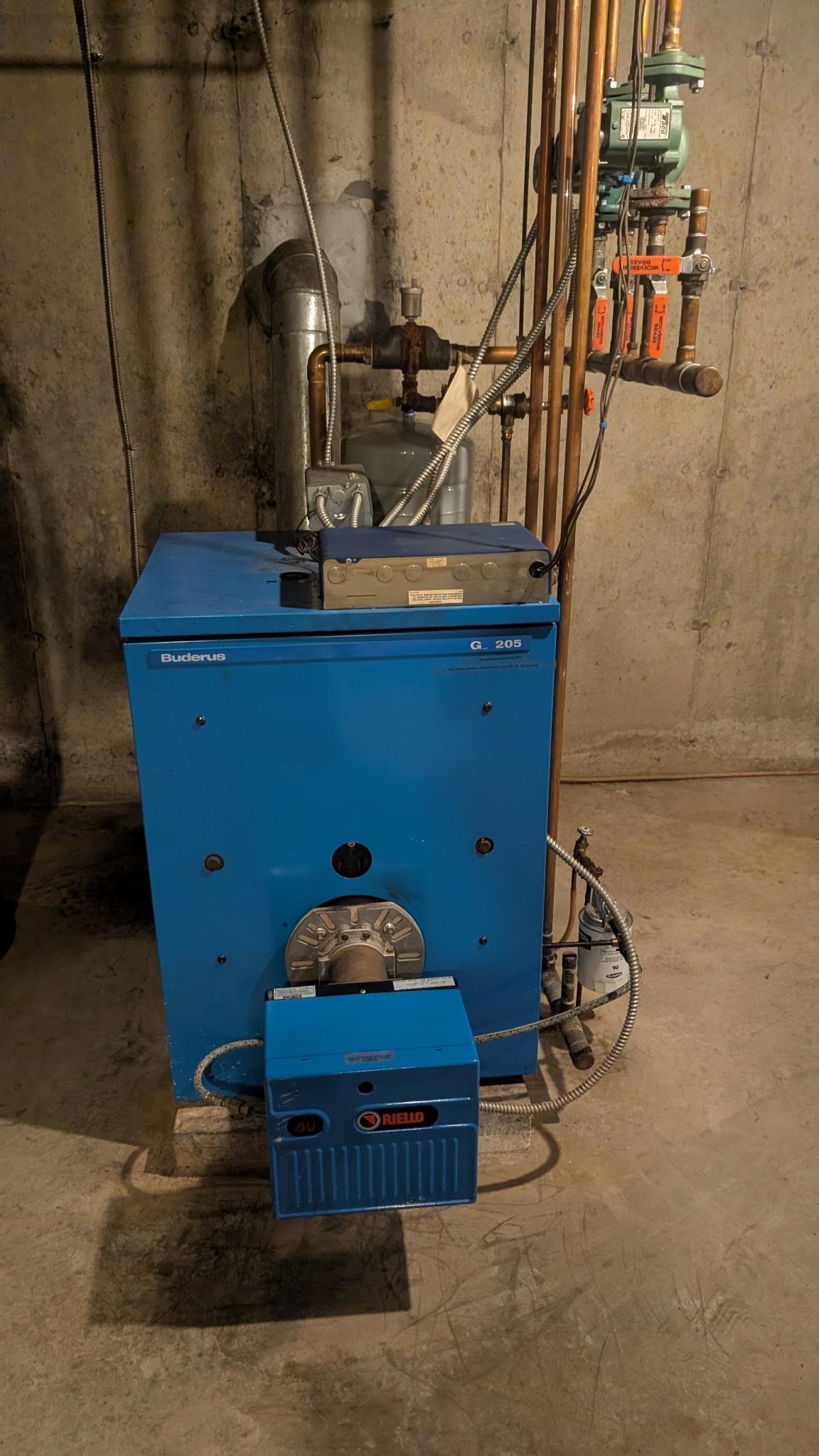 main property photo 29