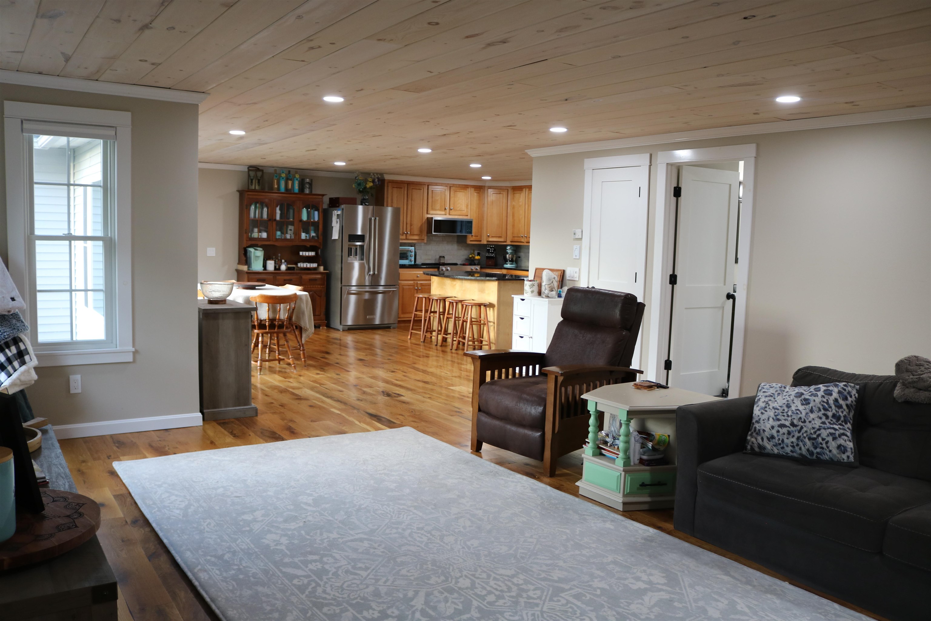 main property photo 22