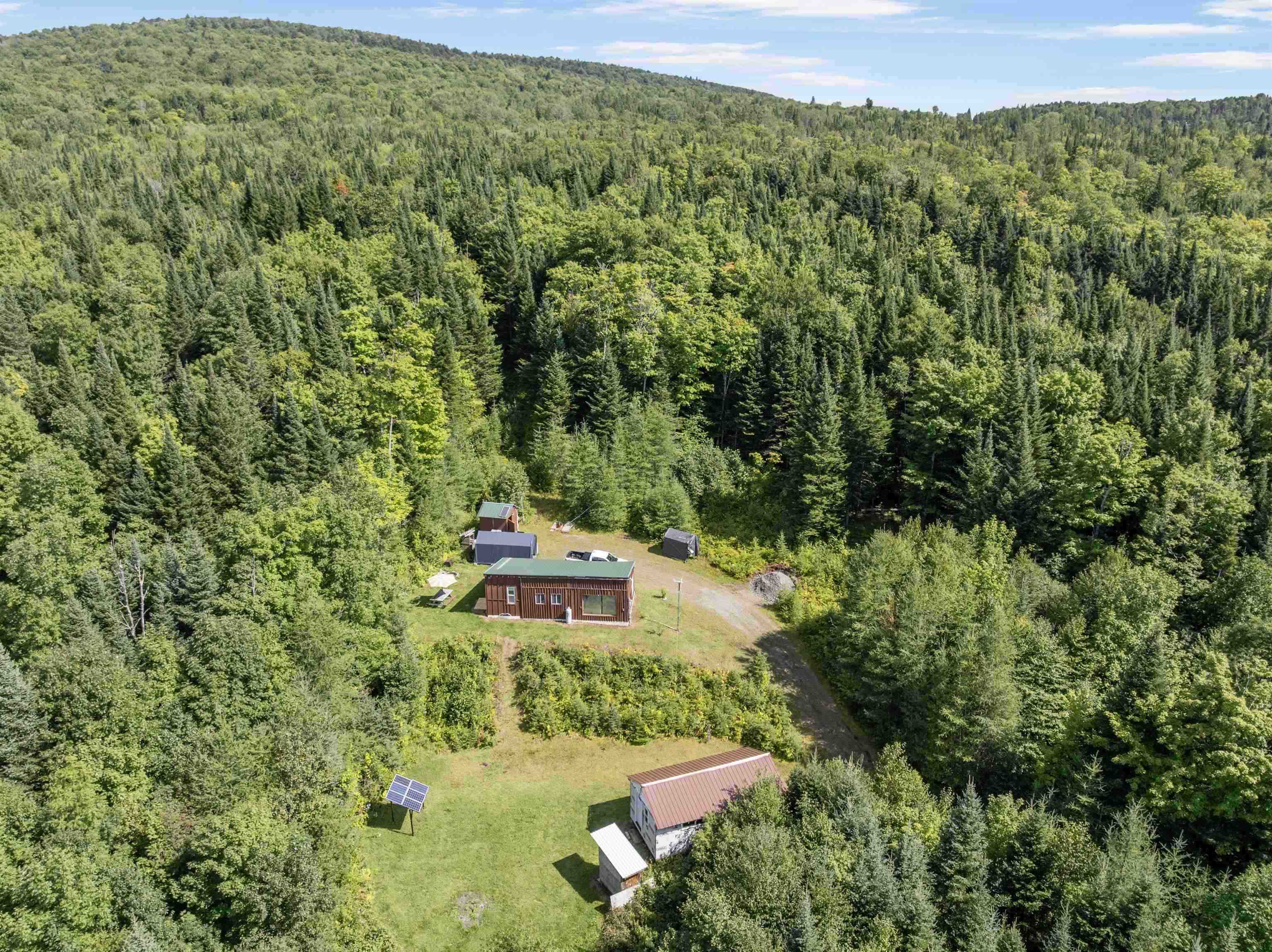 main property photo 14