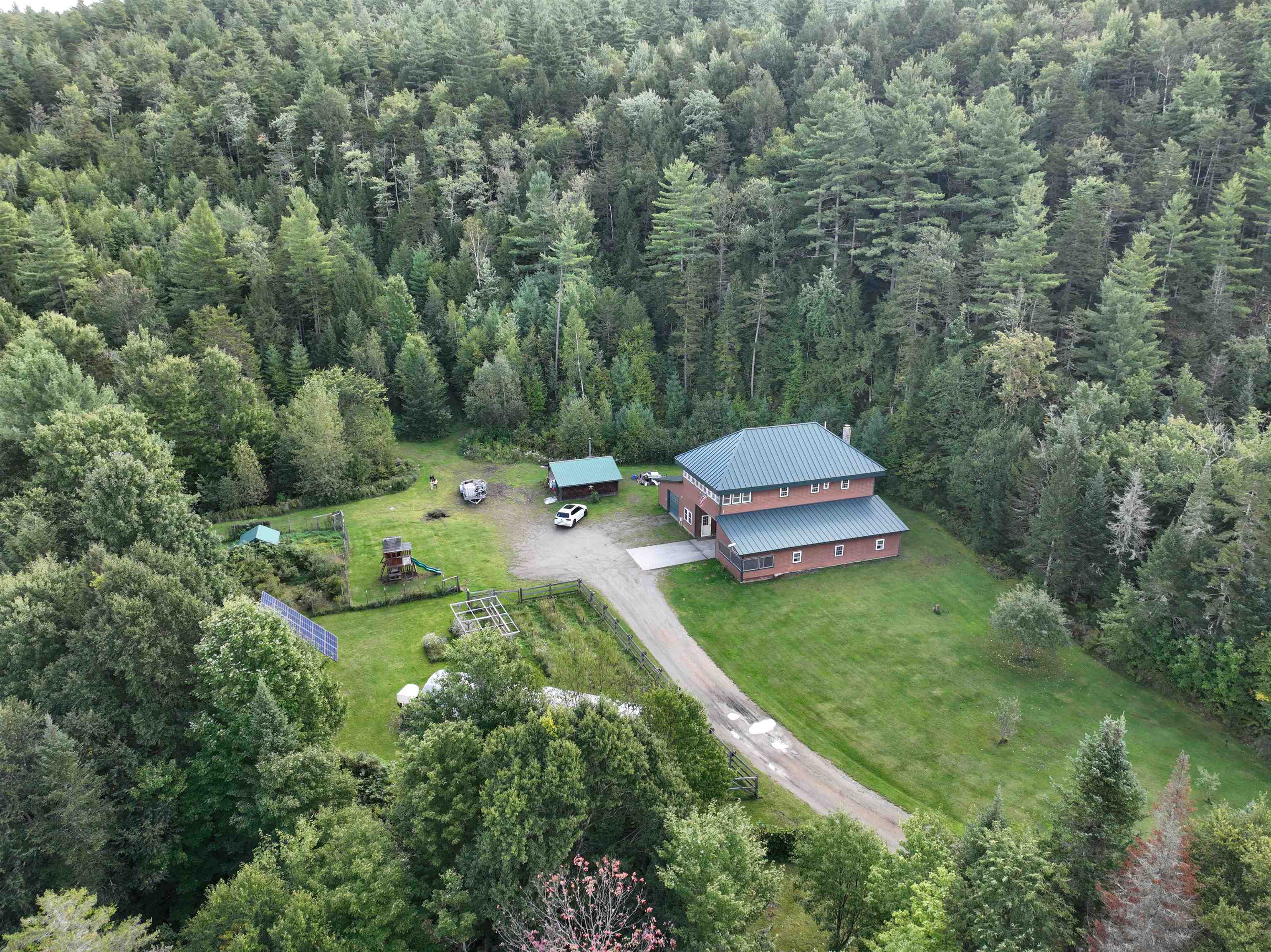 main property photo 44