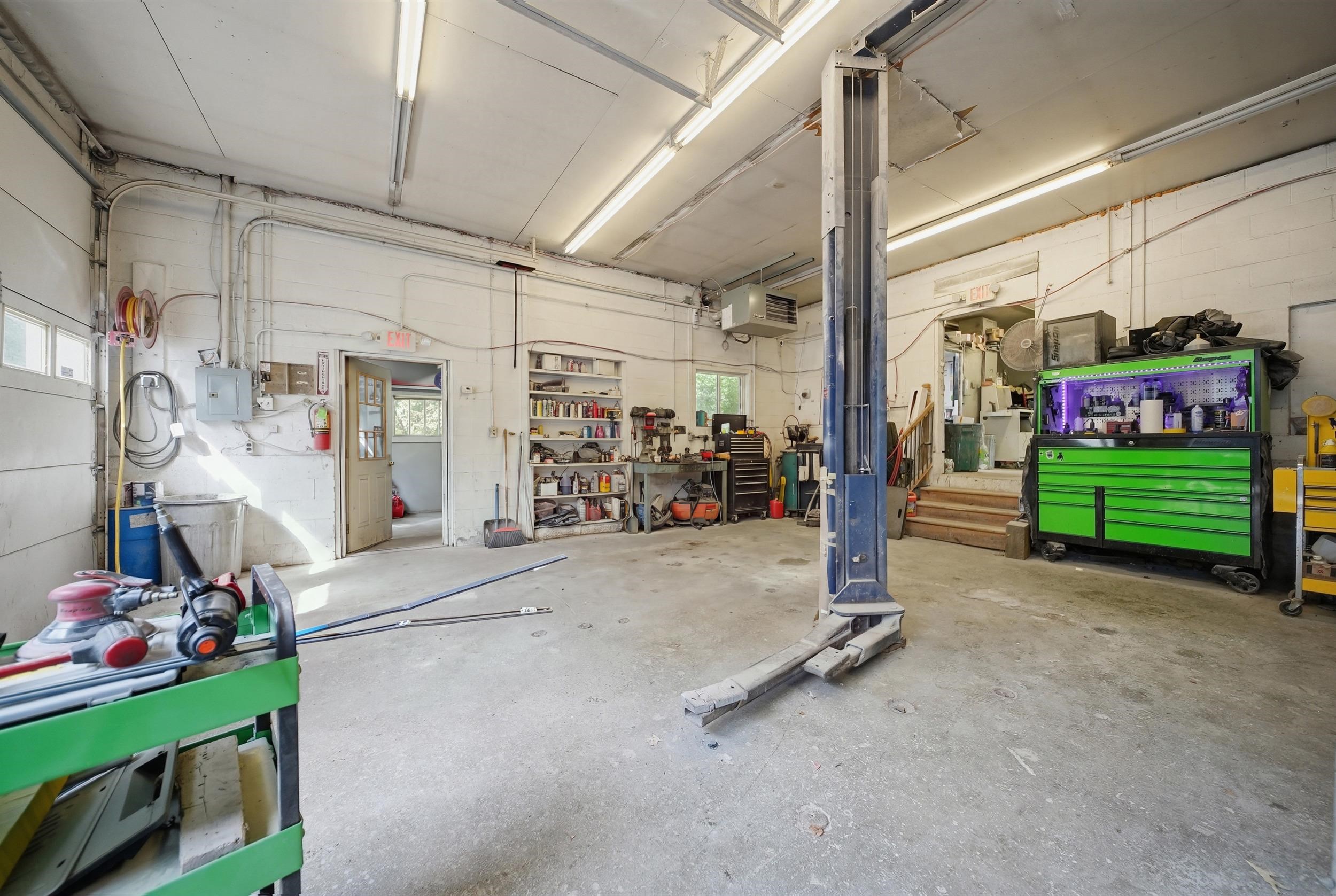 main property photo 39