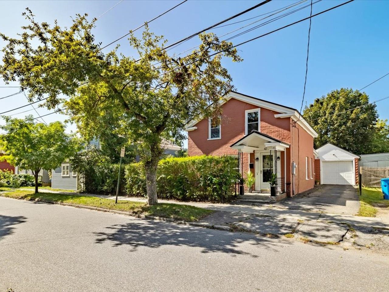 main property photo 48
