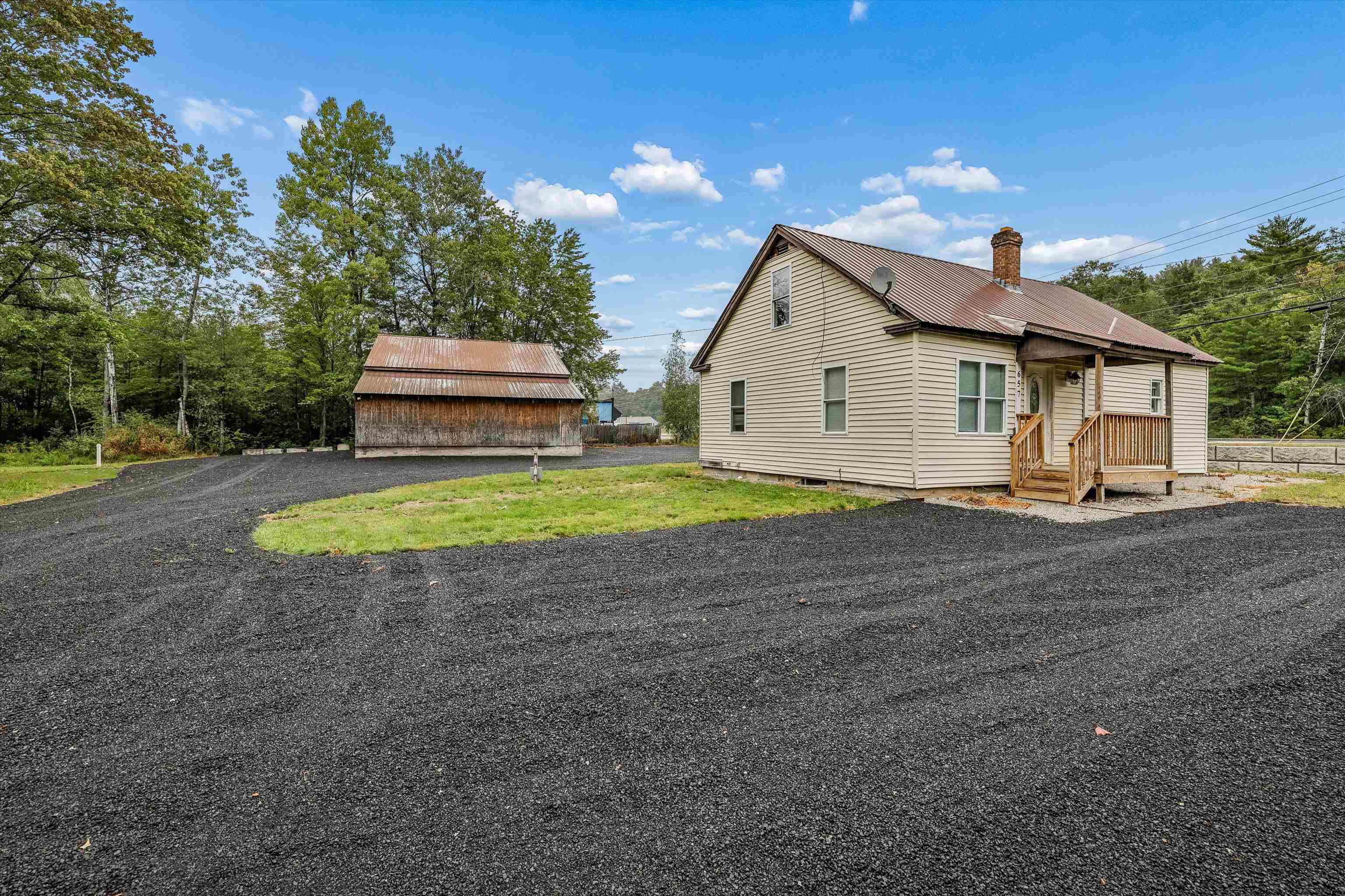 main property photo 23
