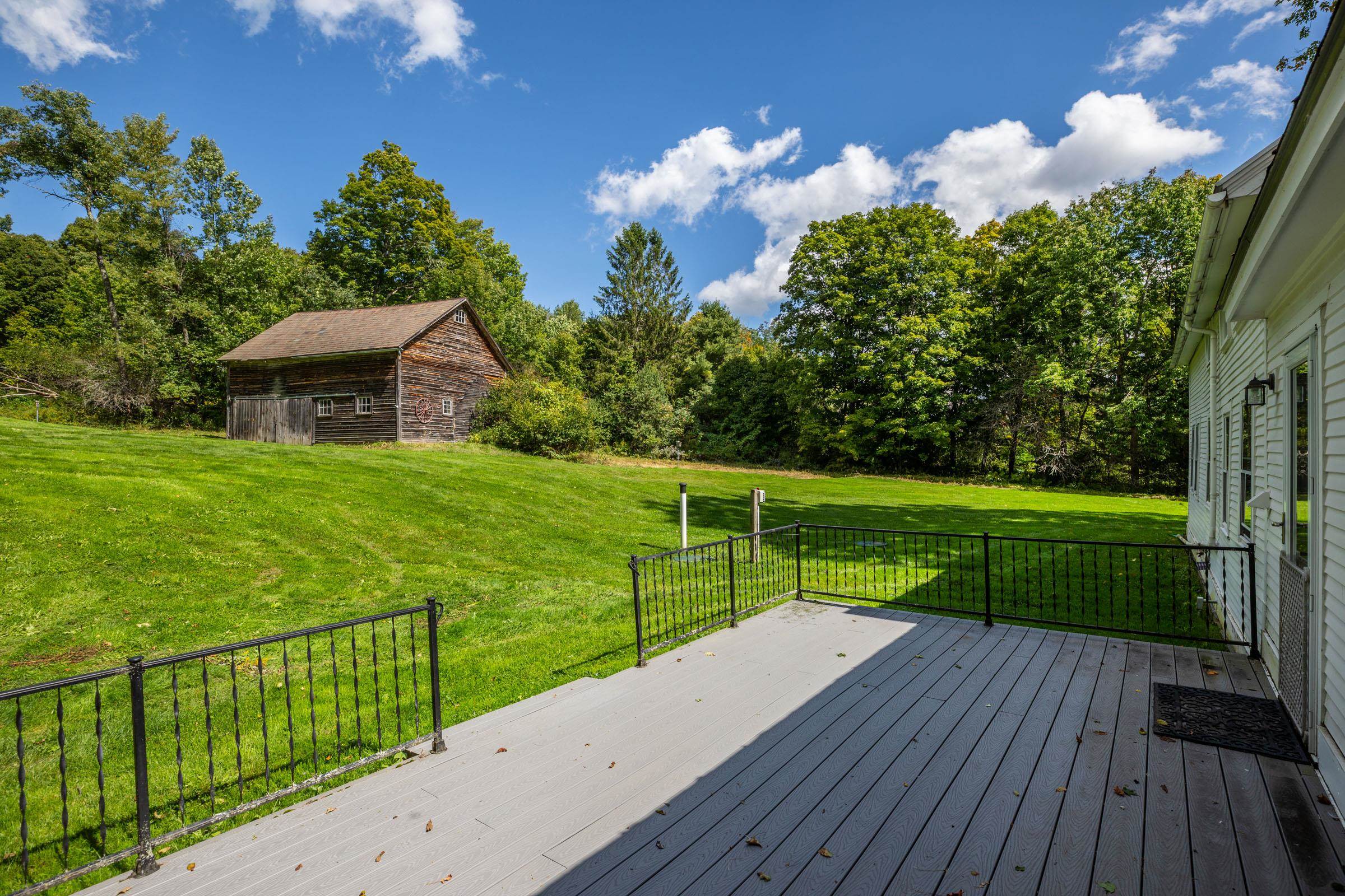 main property photo 33