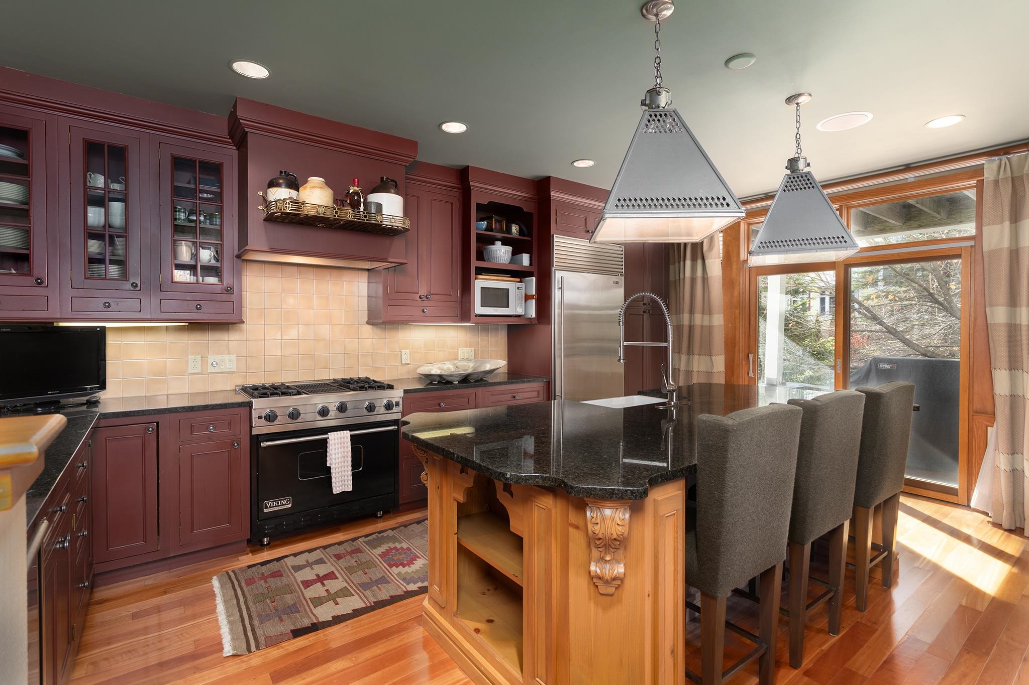 main property photo 20