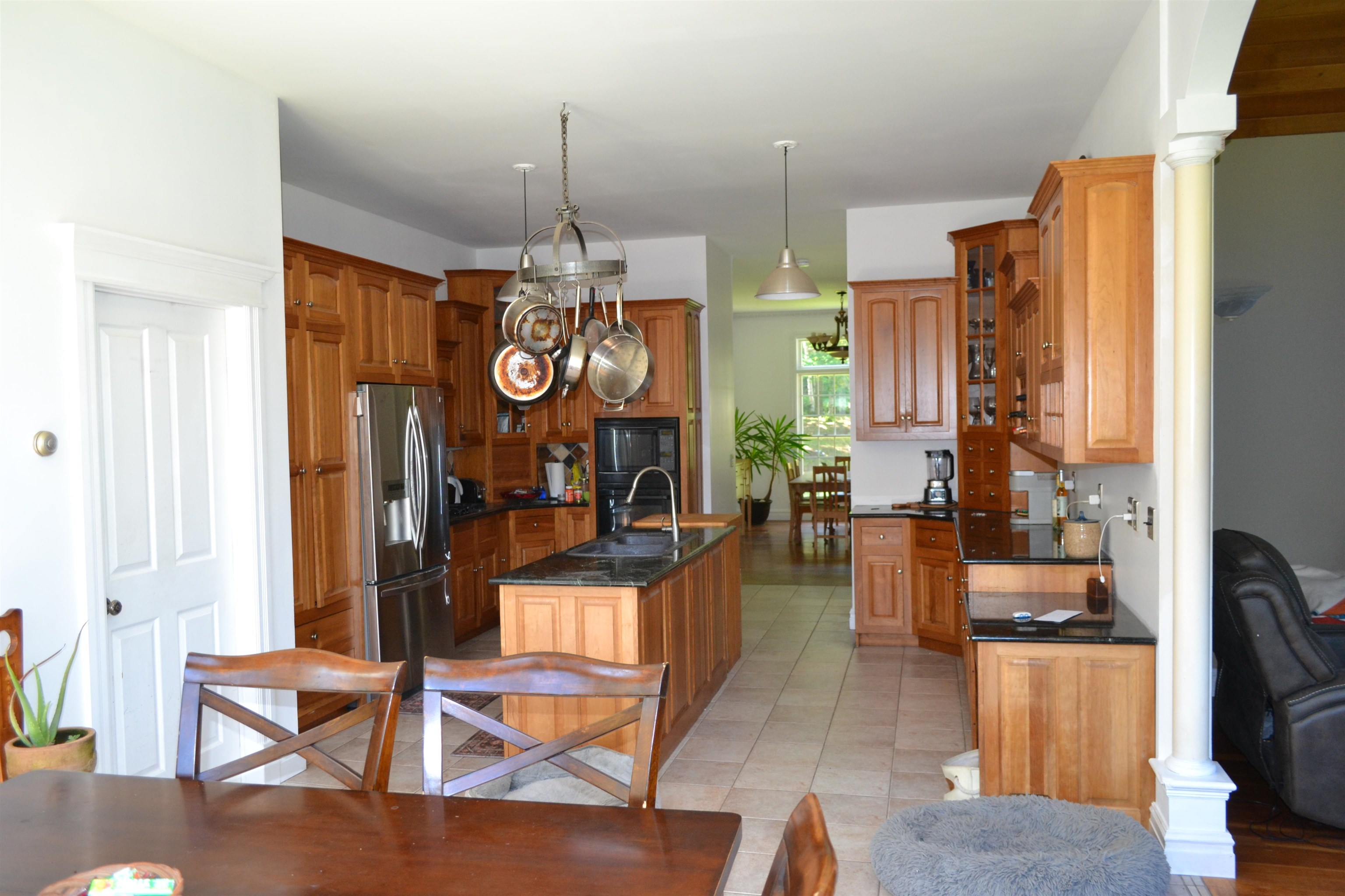 main property photo 40