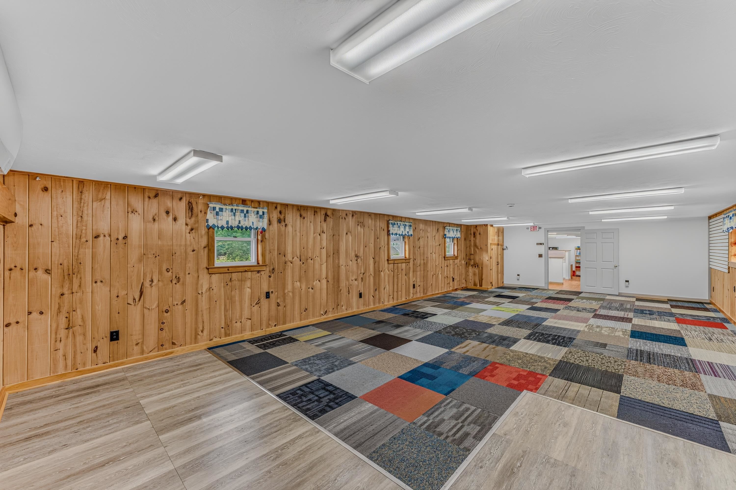 main property photo 30