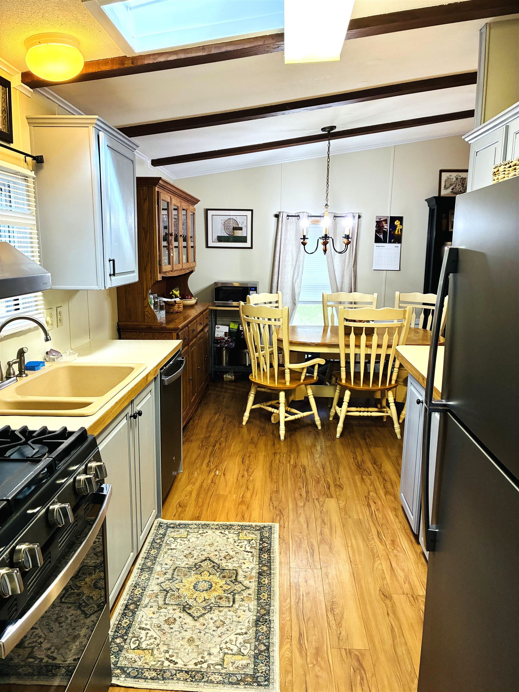 main property photo 7