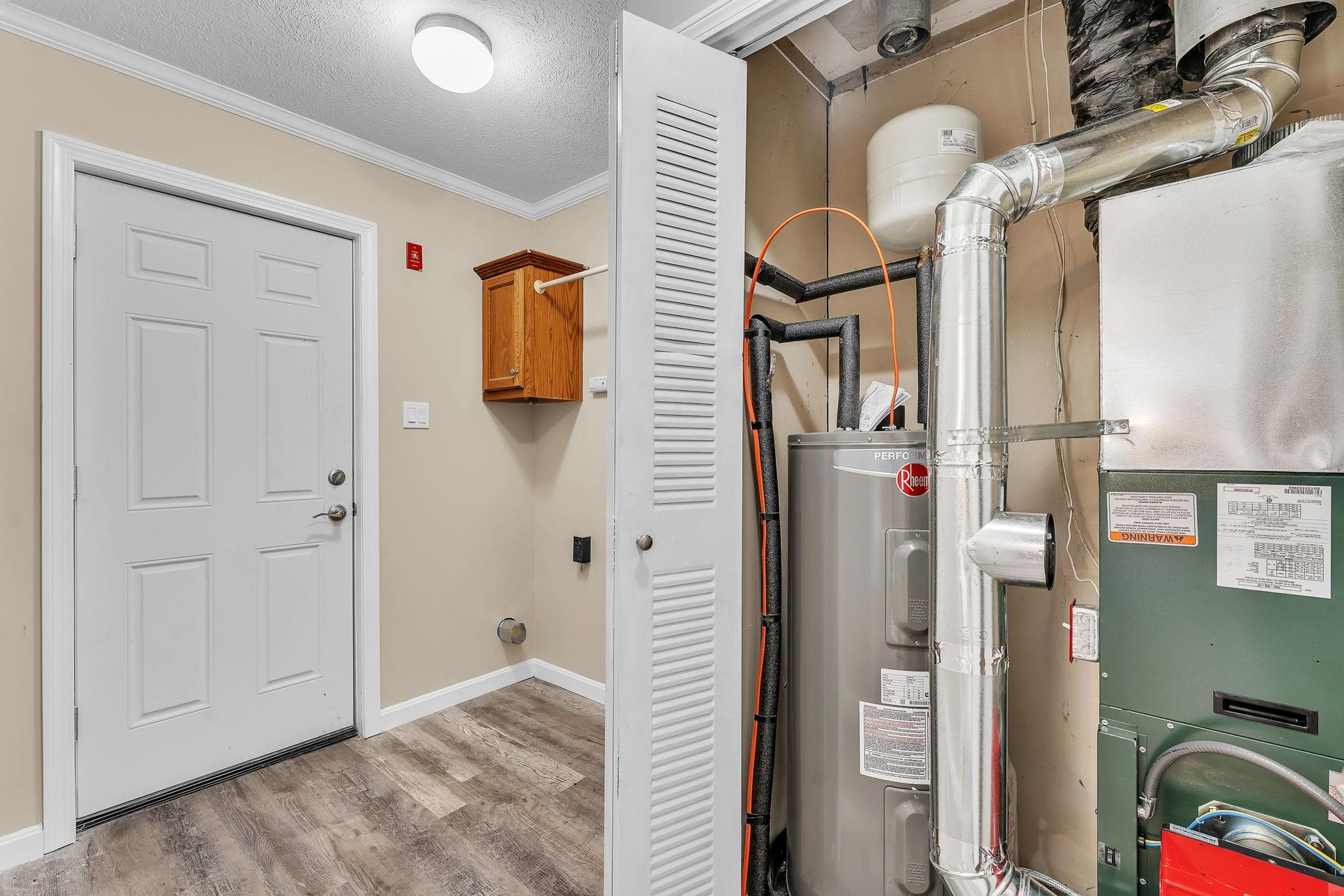 main property photo 15
