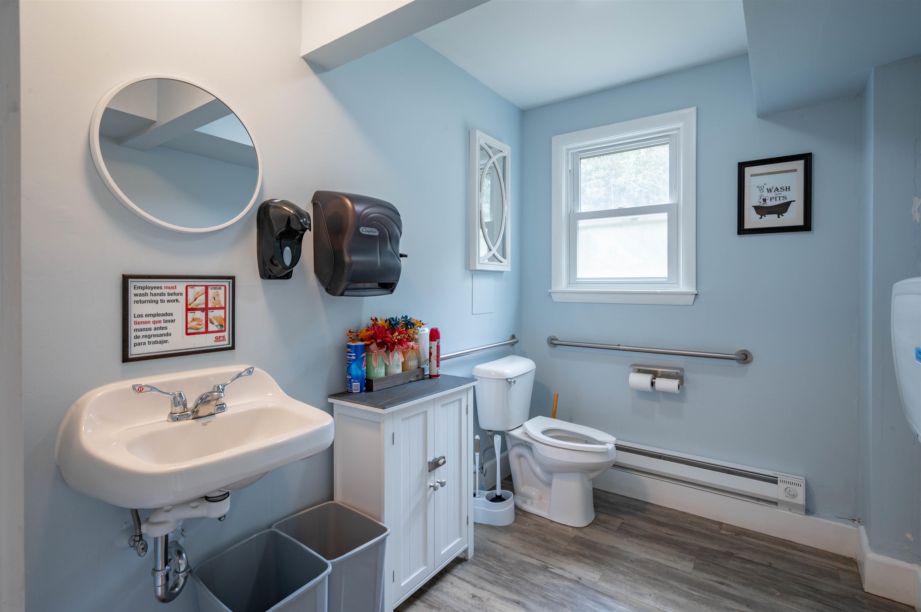 main property photo 34