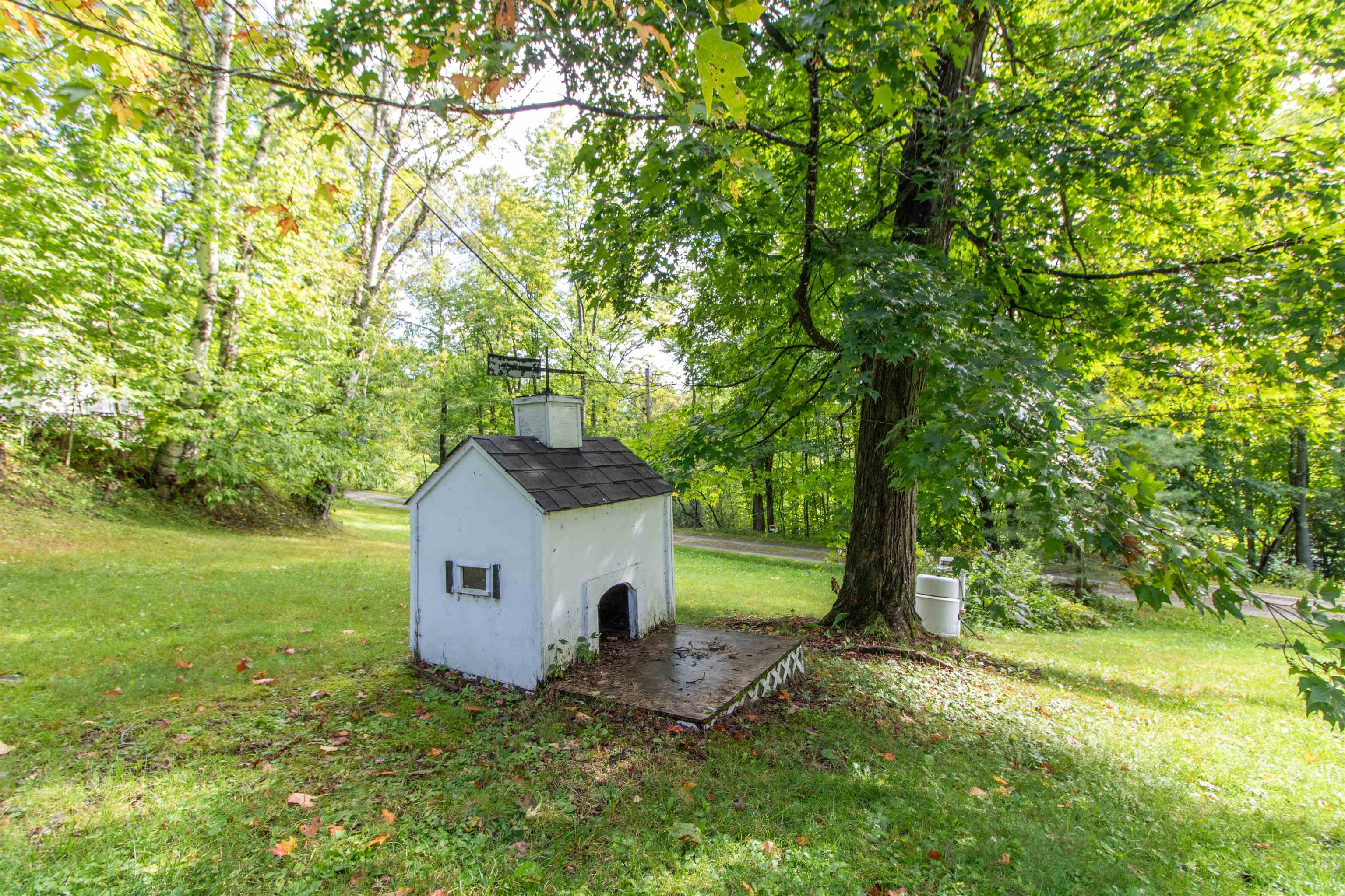 main property photo 16