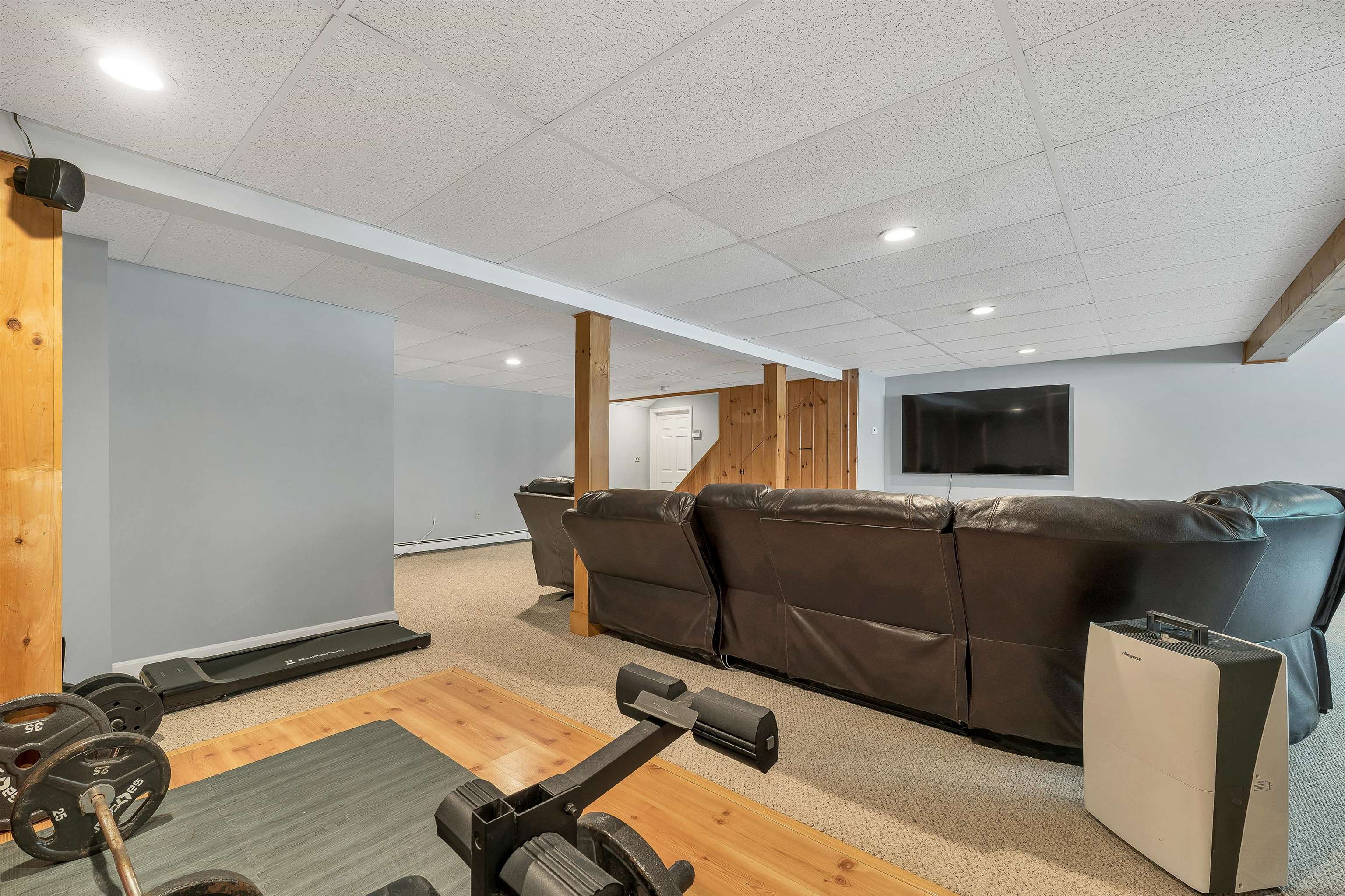 main property photo 47