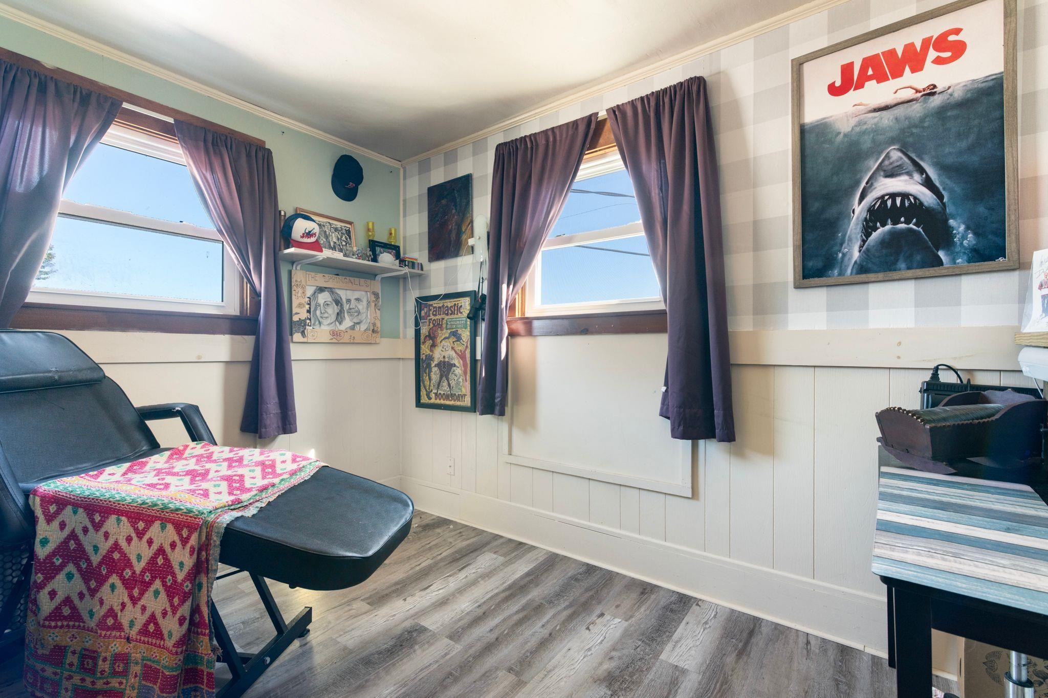 main property photo 18