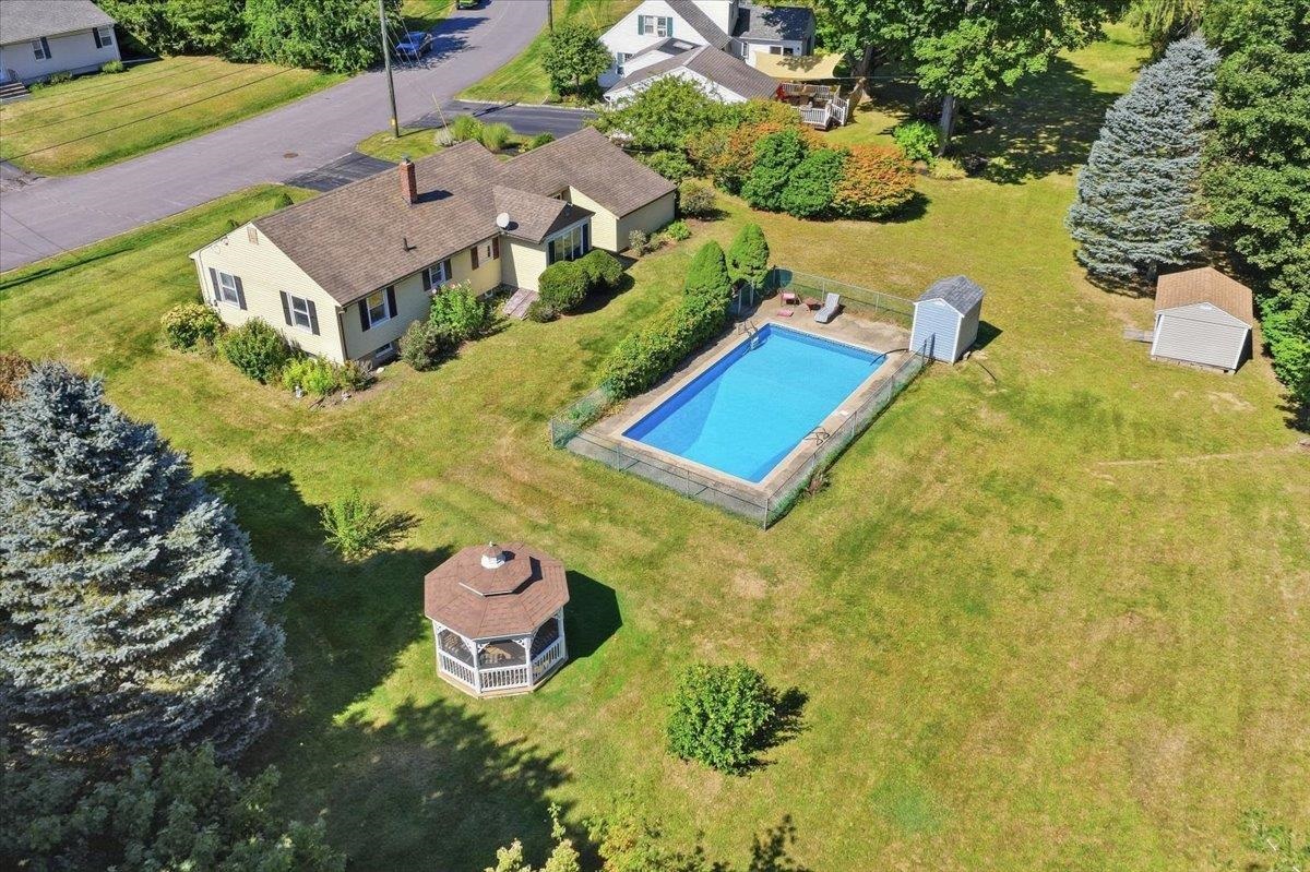 main property photo 42