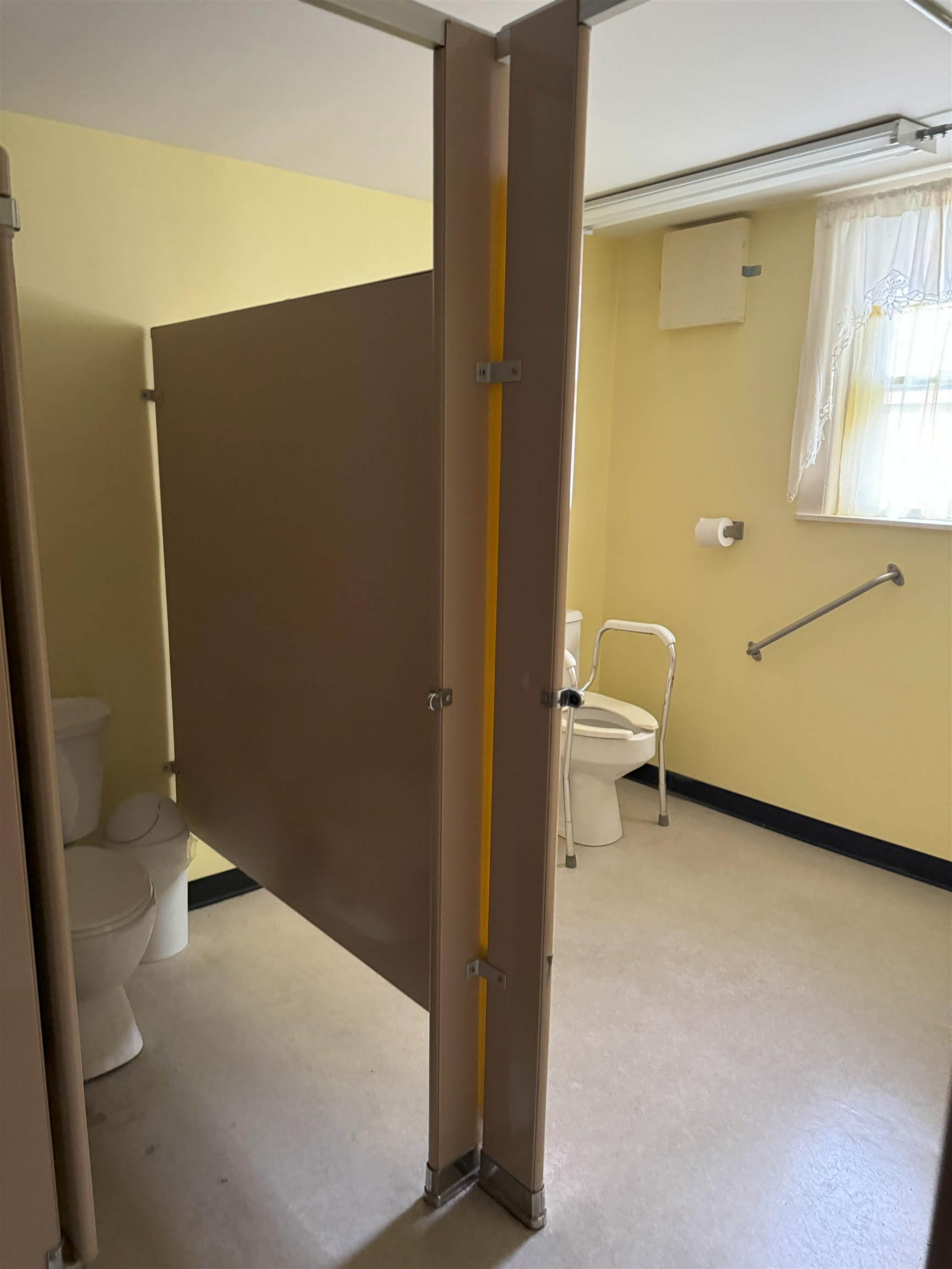 main property photo 14