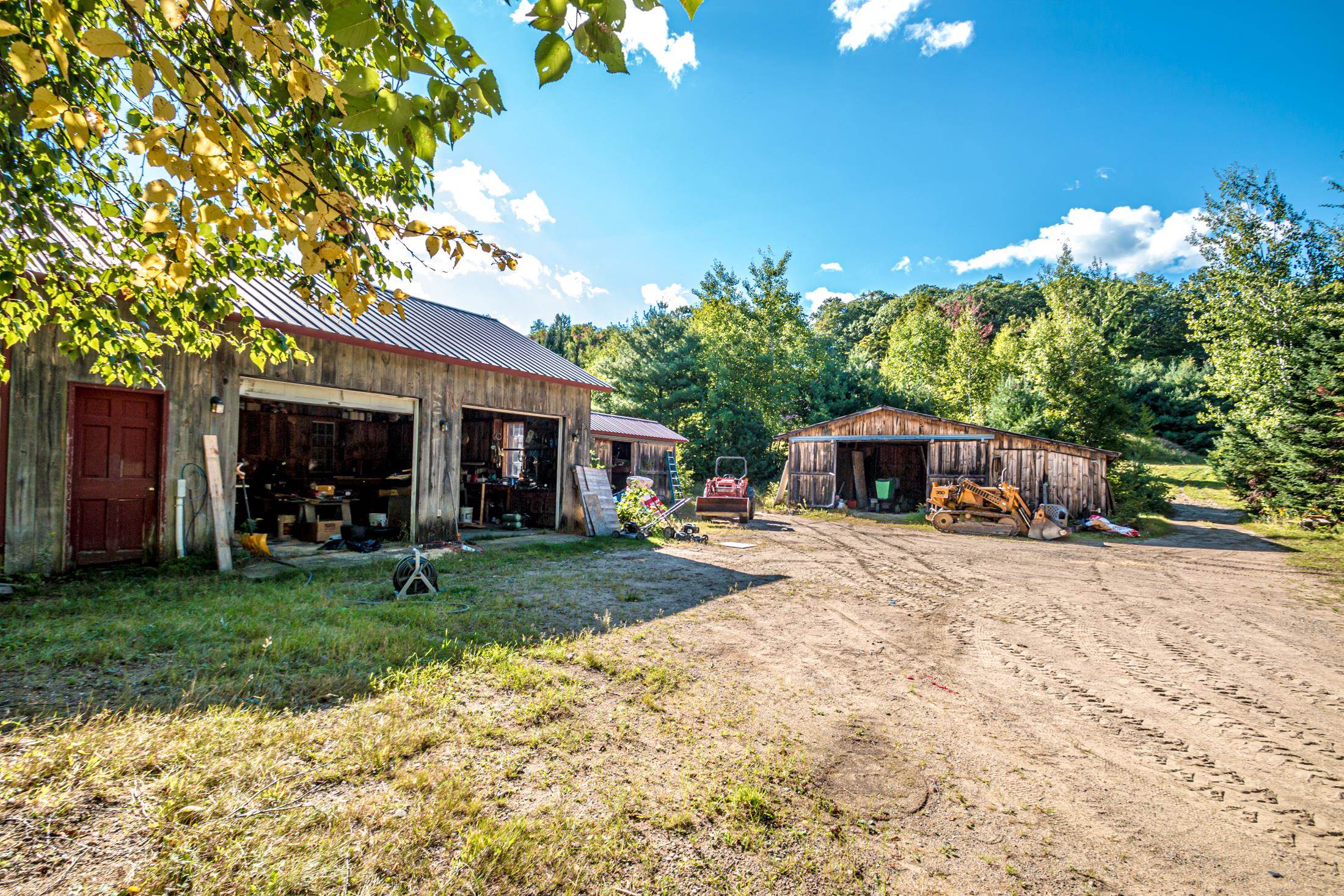 main property photo 30