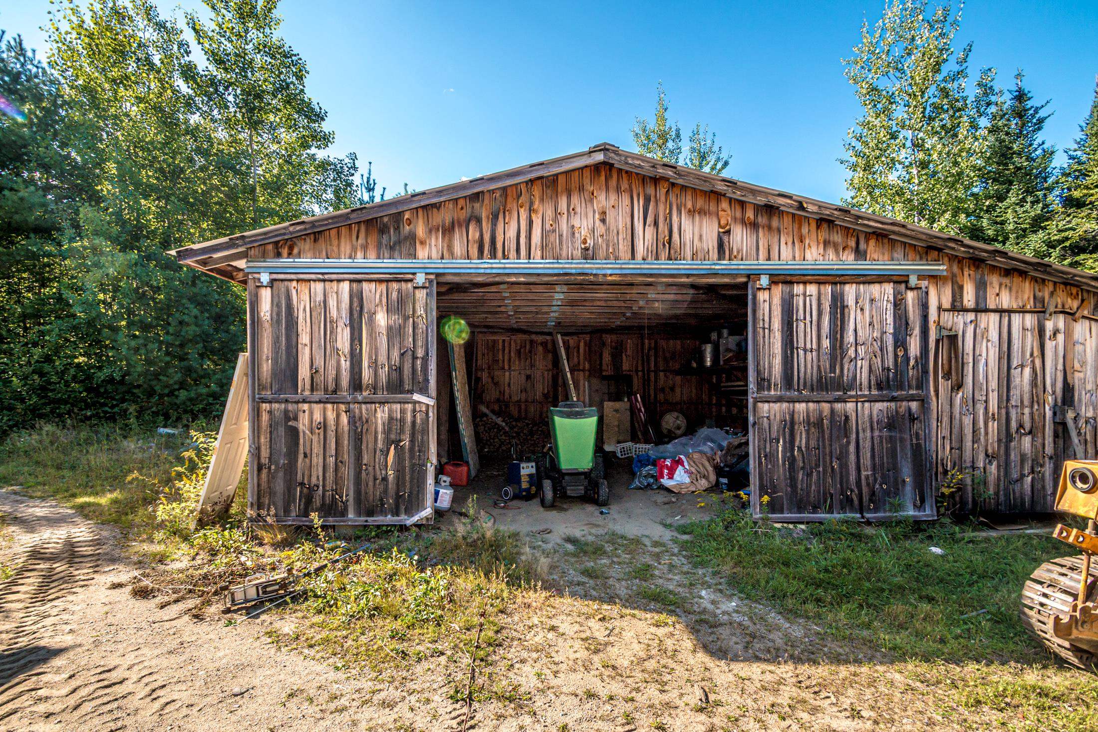 main property photo 31