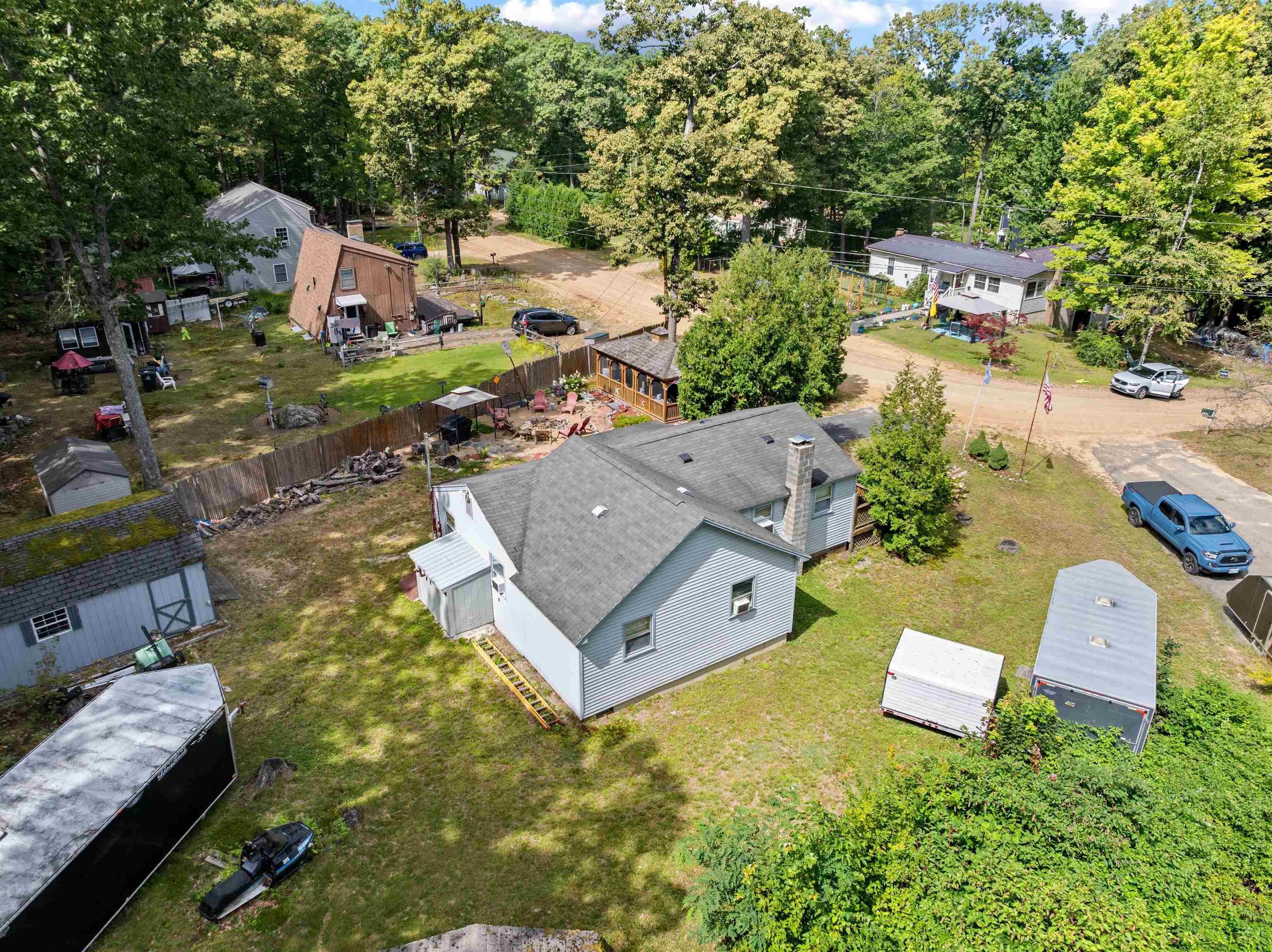 main property photo 30