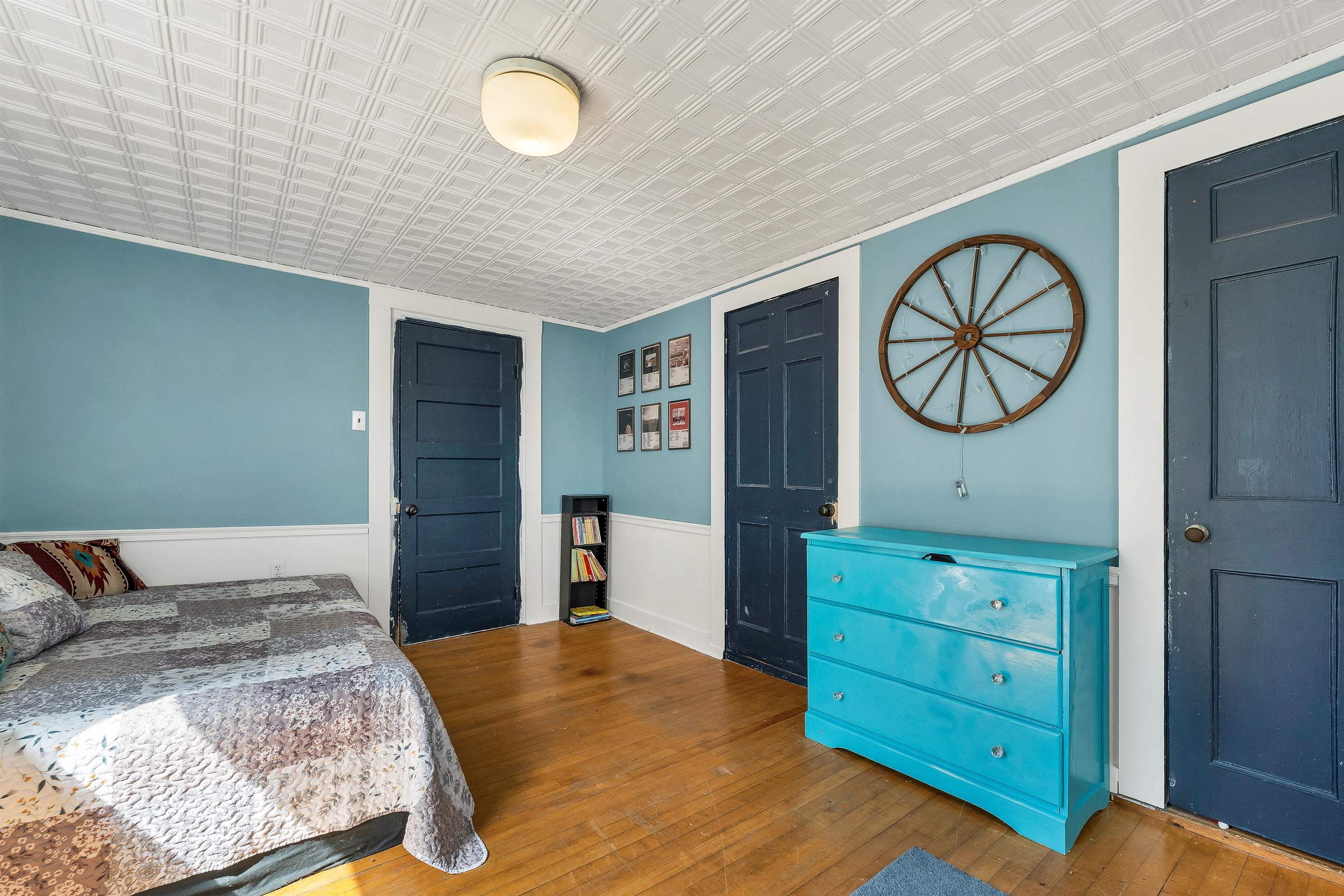 main property photo 34